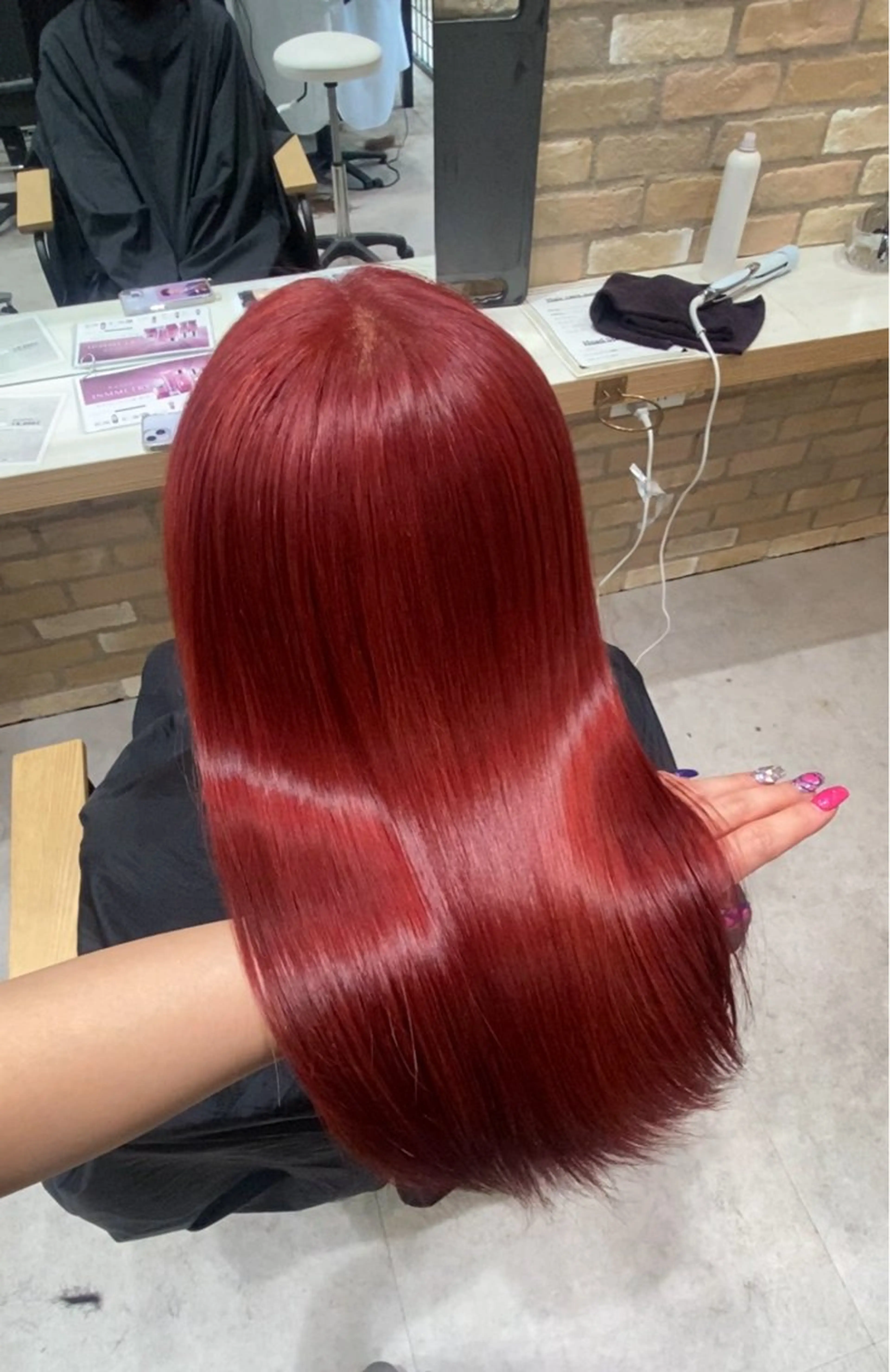 セミロング 🌸cocomi🌸 透明感カラー🩶パリのヘアスタイル