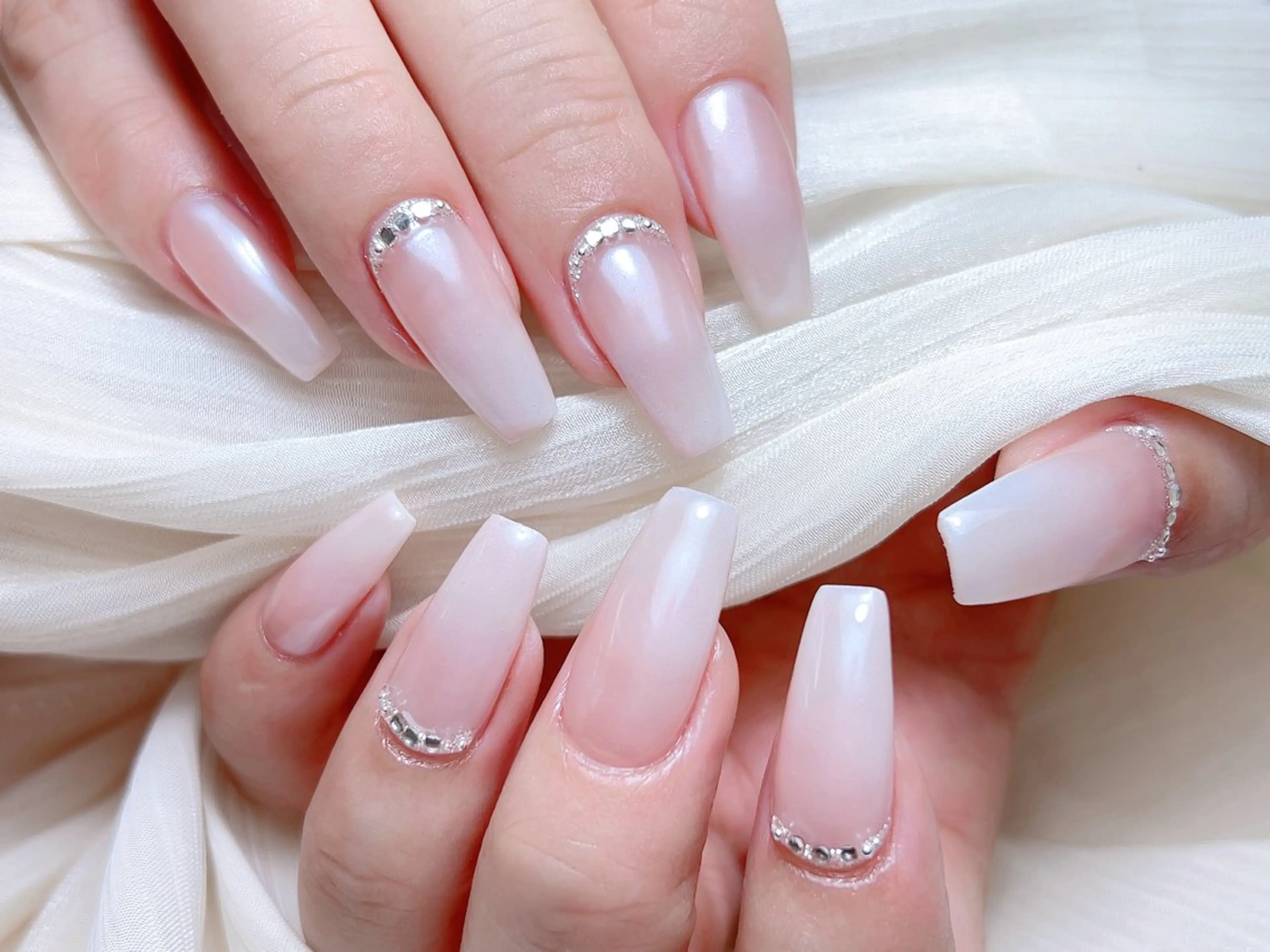 ネイル ハンドネイル M🌷nail 長さだし専門店のネイルデザイン