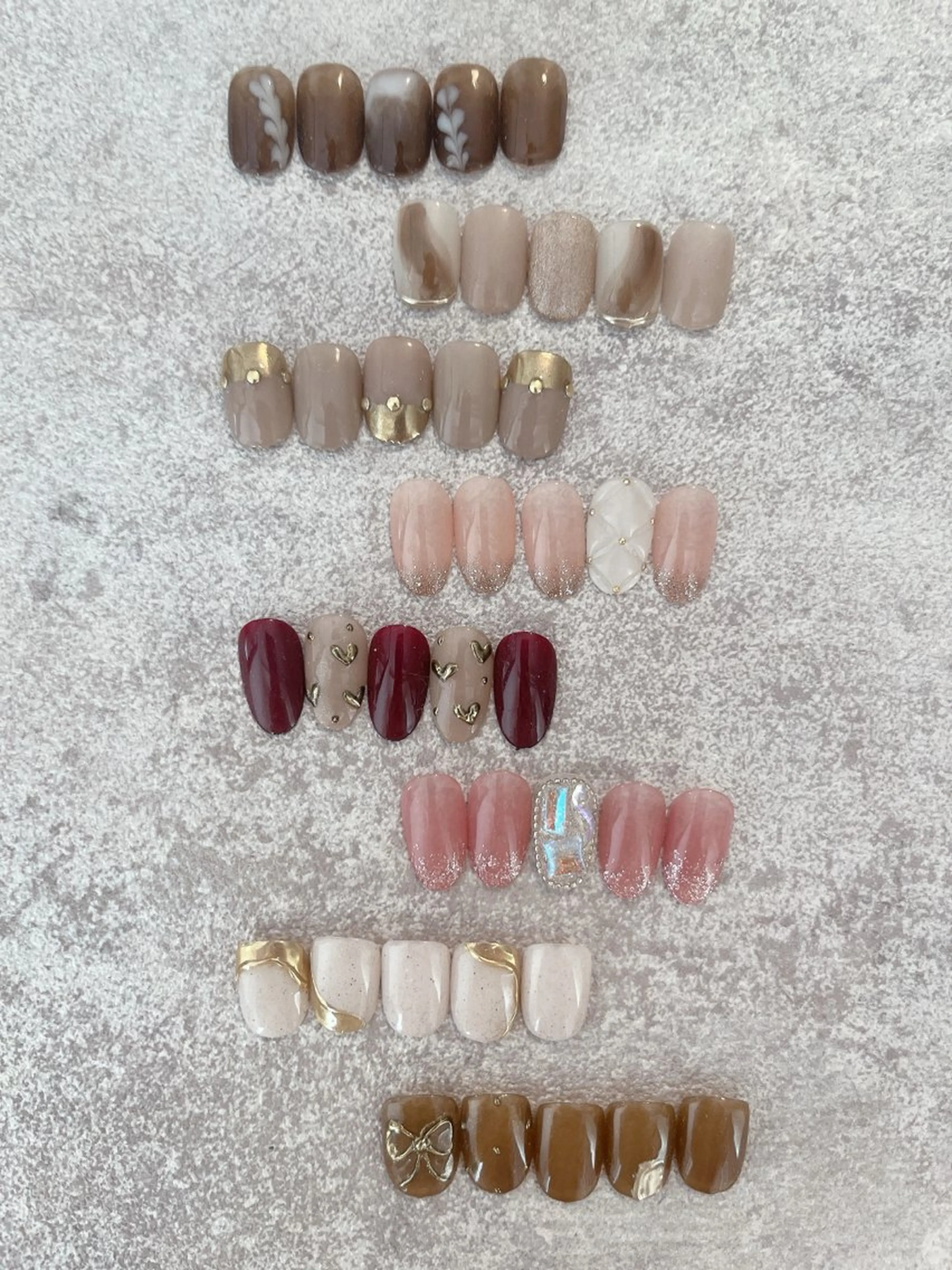 🉐トレンドネイル🌈定額デザイン＋甘皮ケア＋保湿オイルの写真