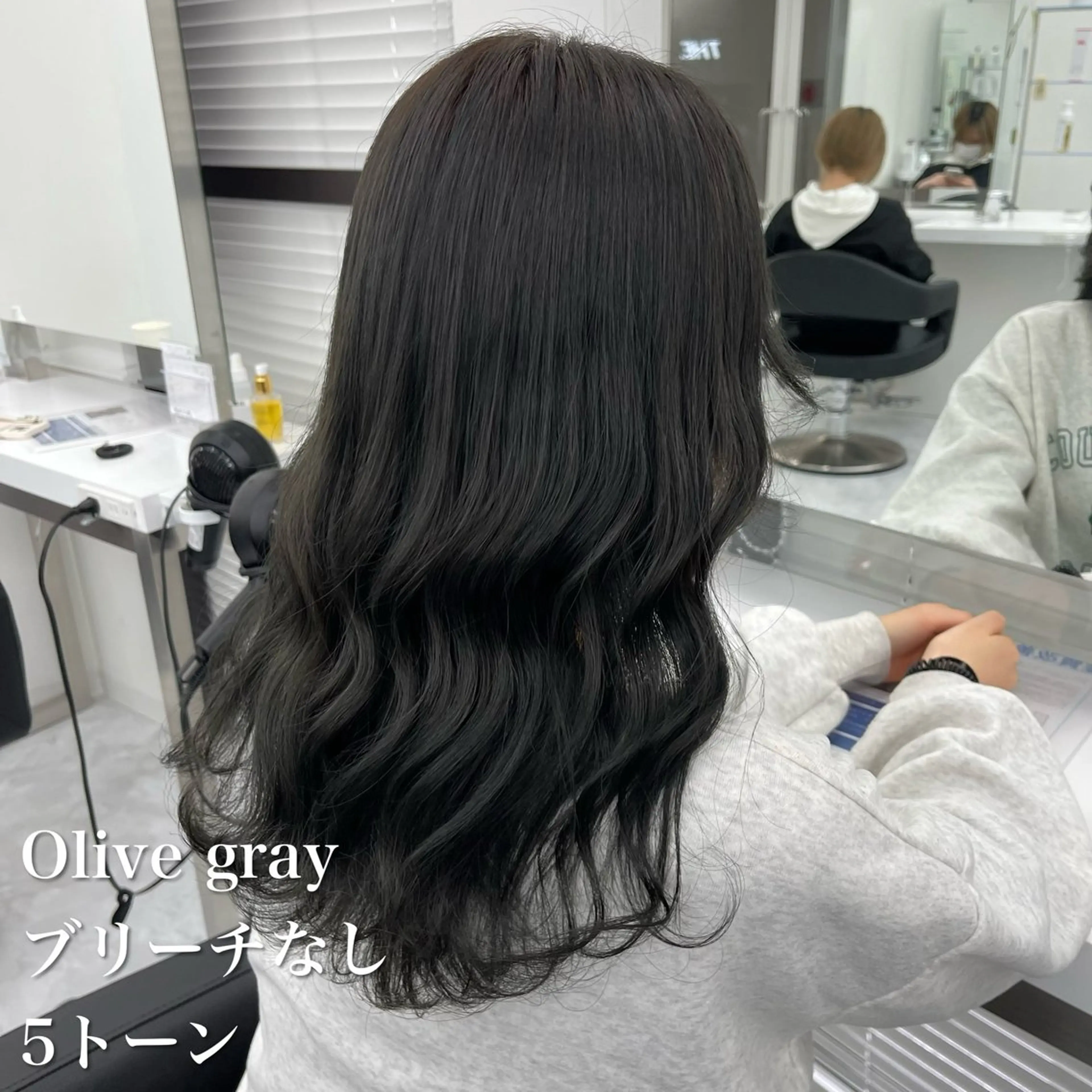 ロング カラー 韓国風艶カラー🪽 yuuna🪽🍨のヘアスタイル