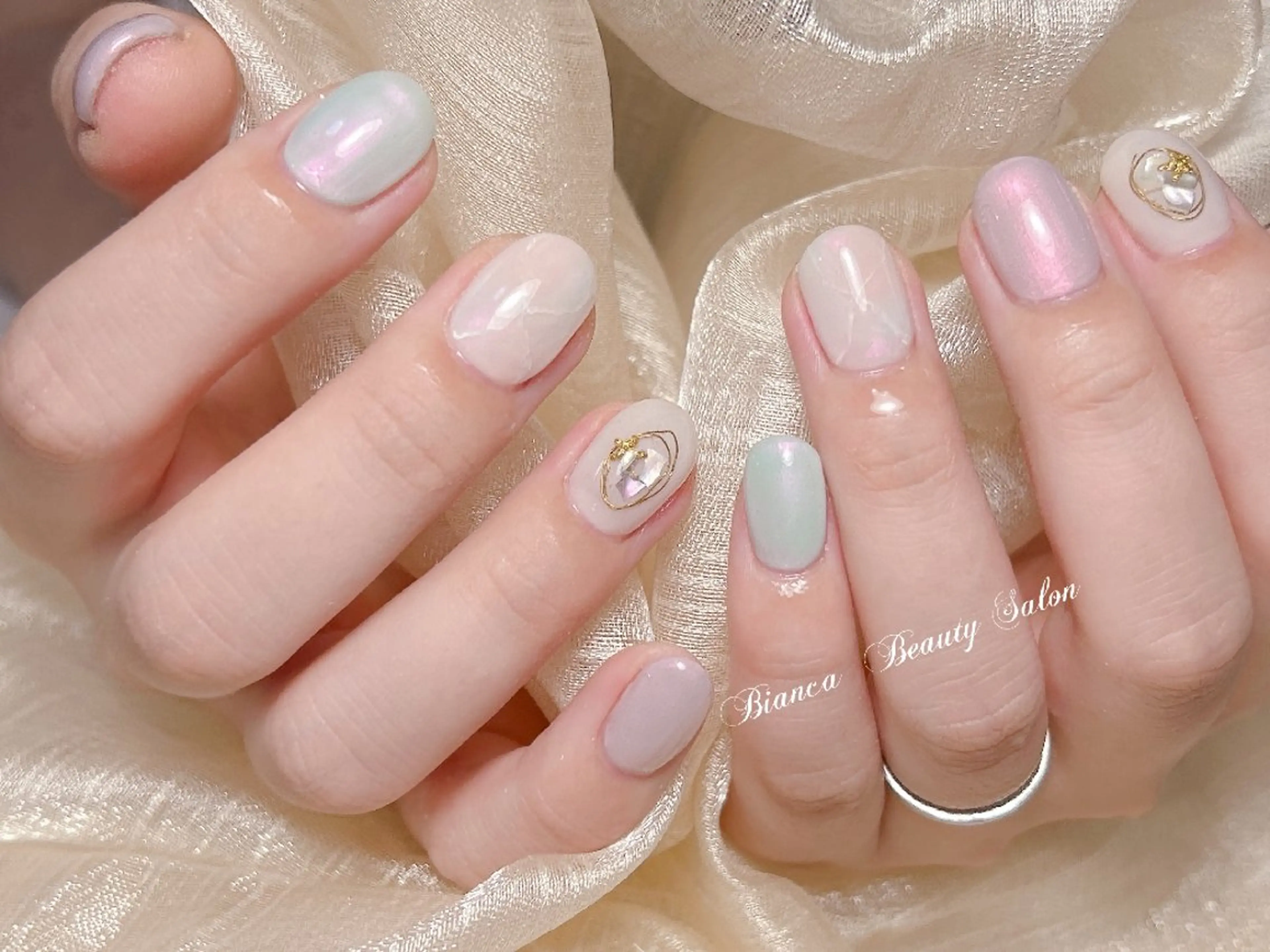 ネイル オフィスネイル シンプルネイル Bianca 大山のネイルデザイン