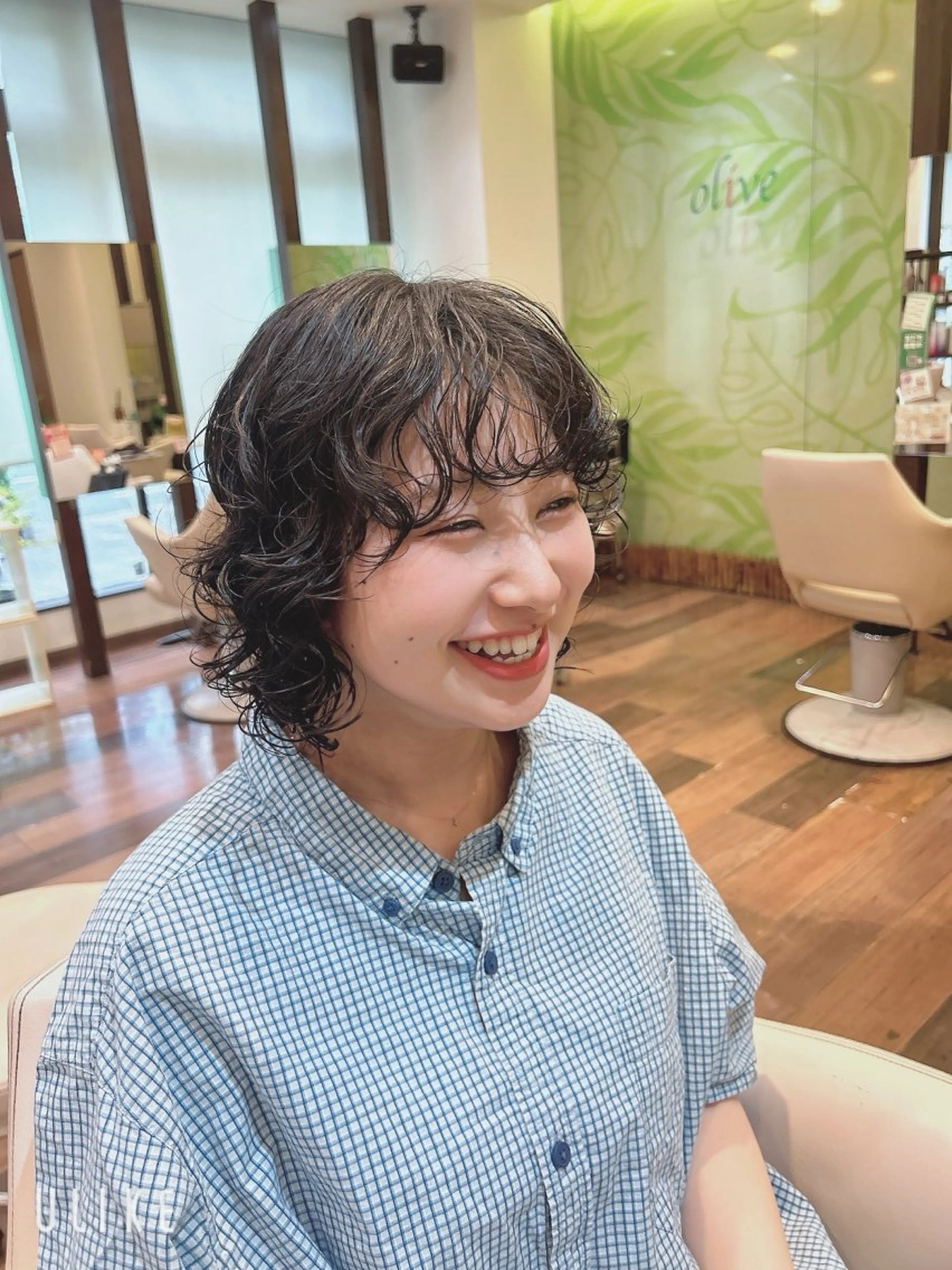 ショート 顔周りカット オリーブ南森町✨️ 畑中のヘアスタイル
