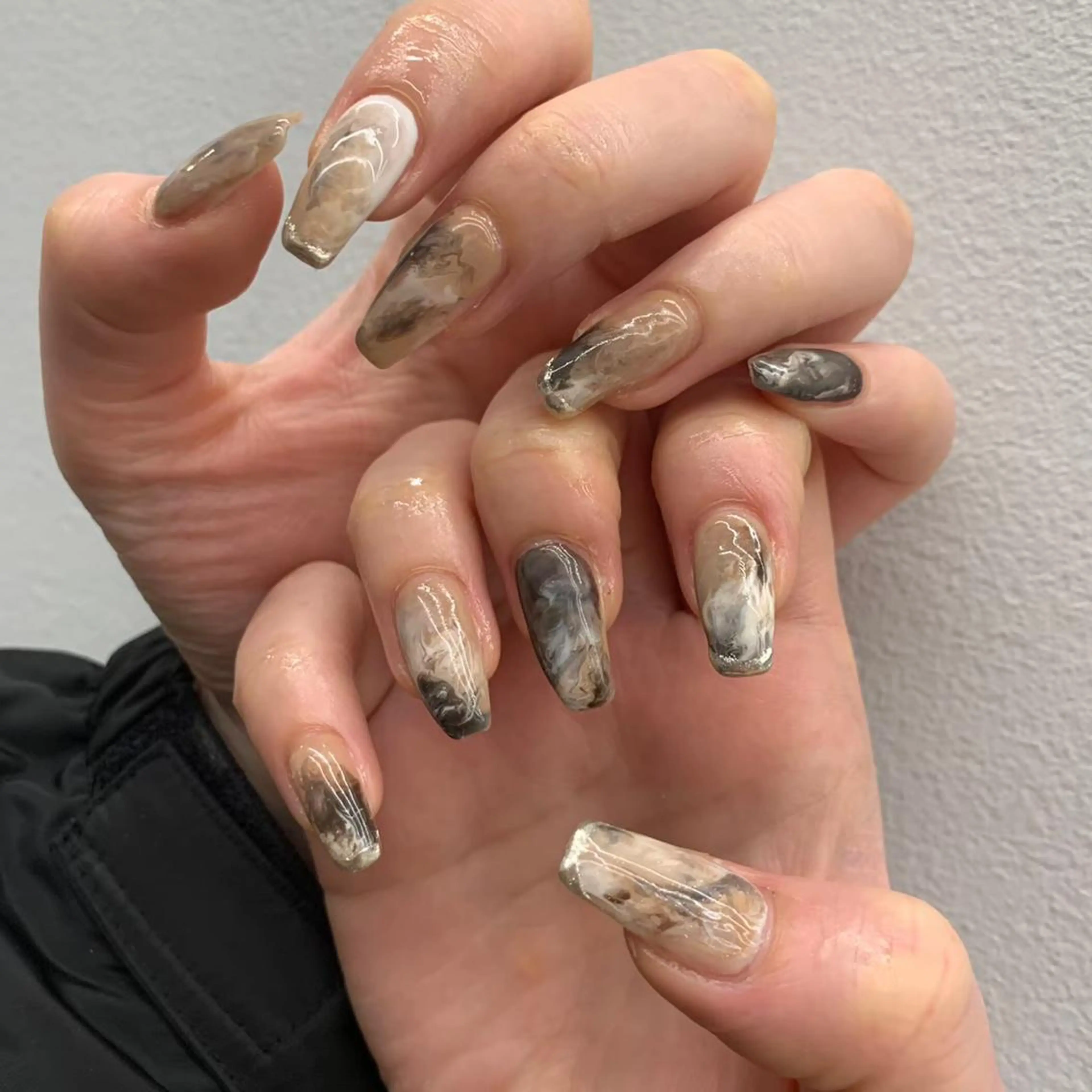 ネイル ハンドネイル ハンドケア 韓国ネイル🤍 イワサキ　リコ🍒のマツエク・マツパデザイン