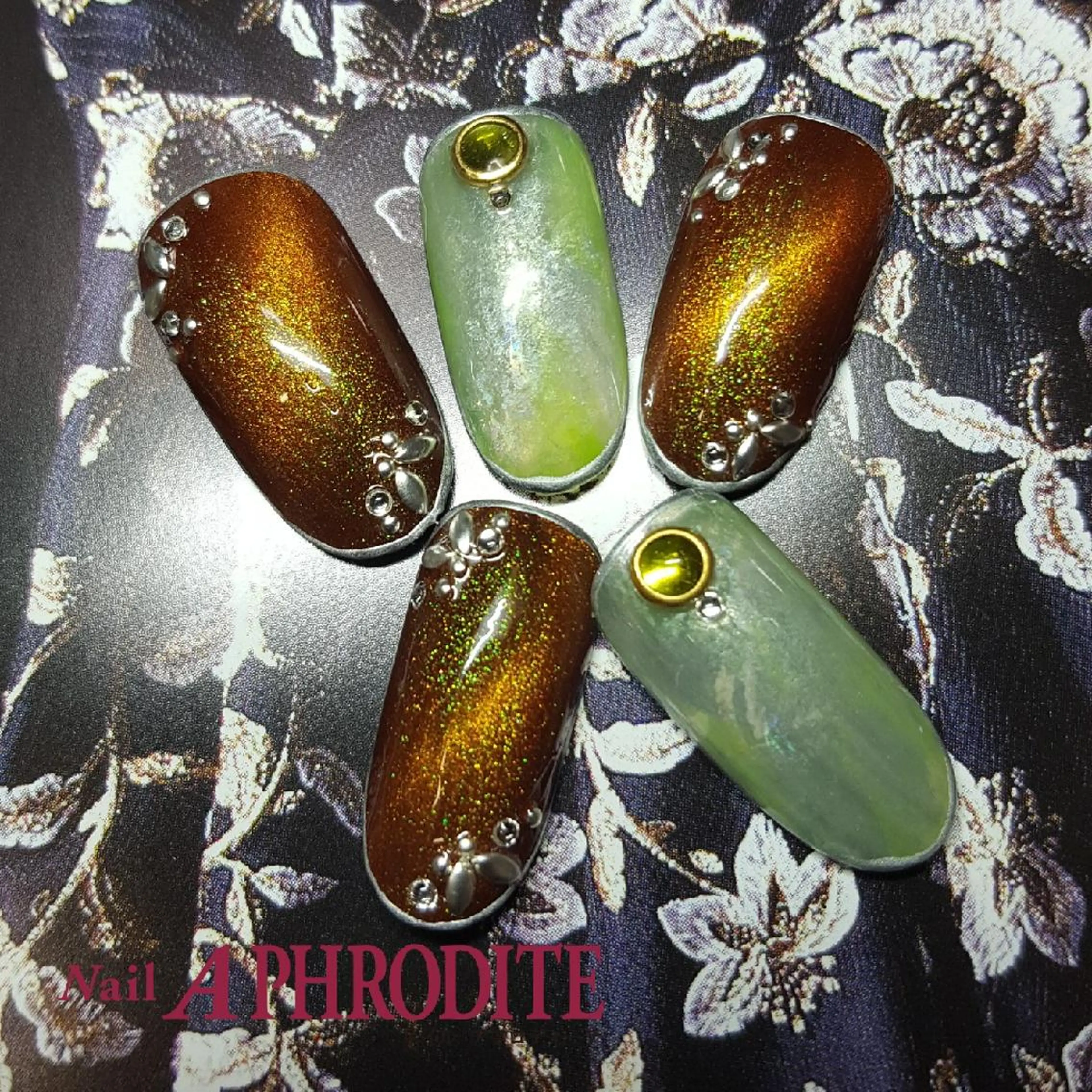 ネイル Nail  Aphroditeのネイルデザイン