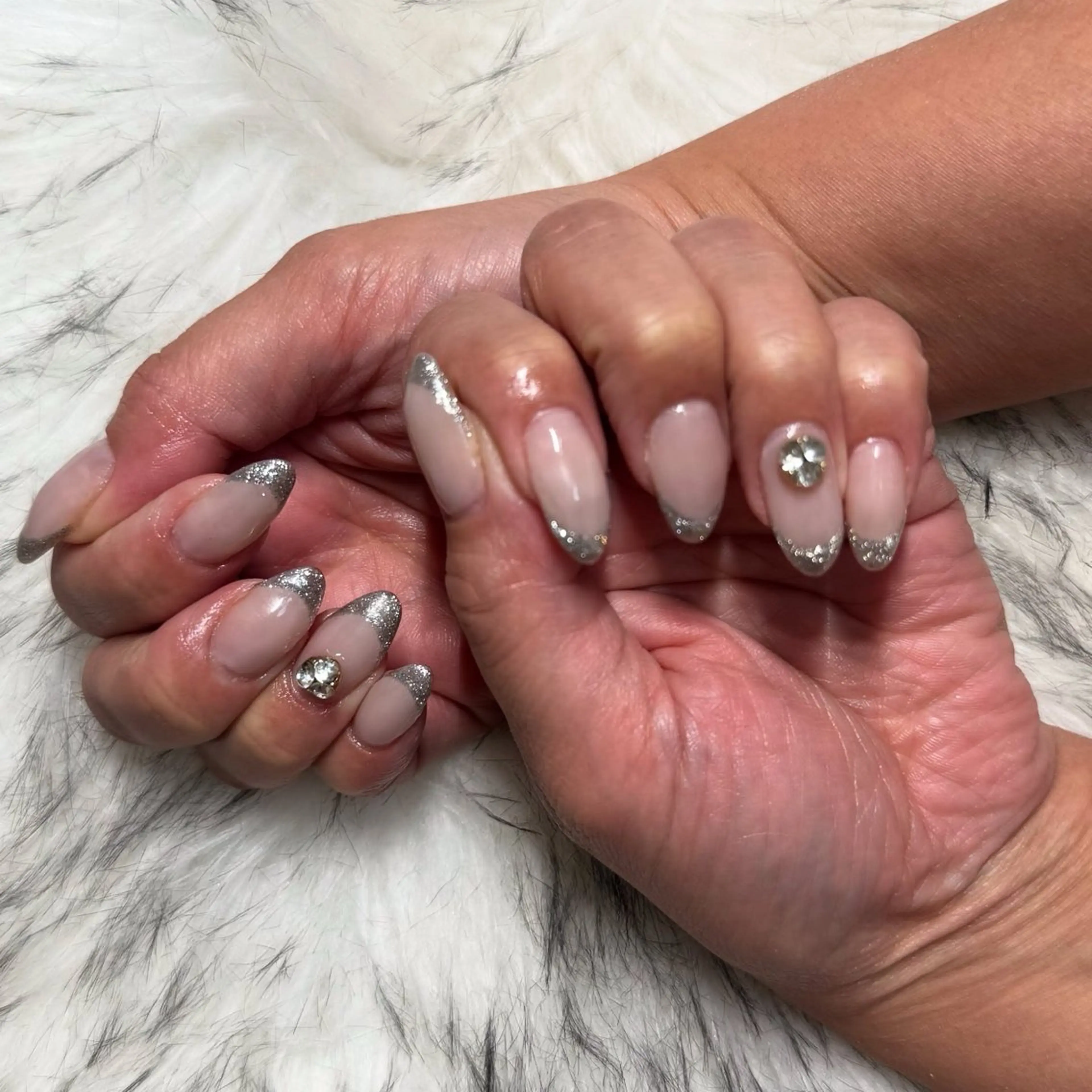 セミロング ハンドネイル mao .のネイルデザイン