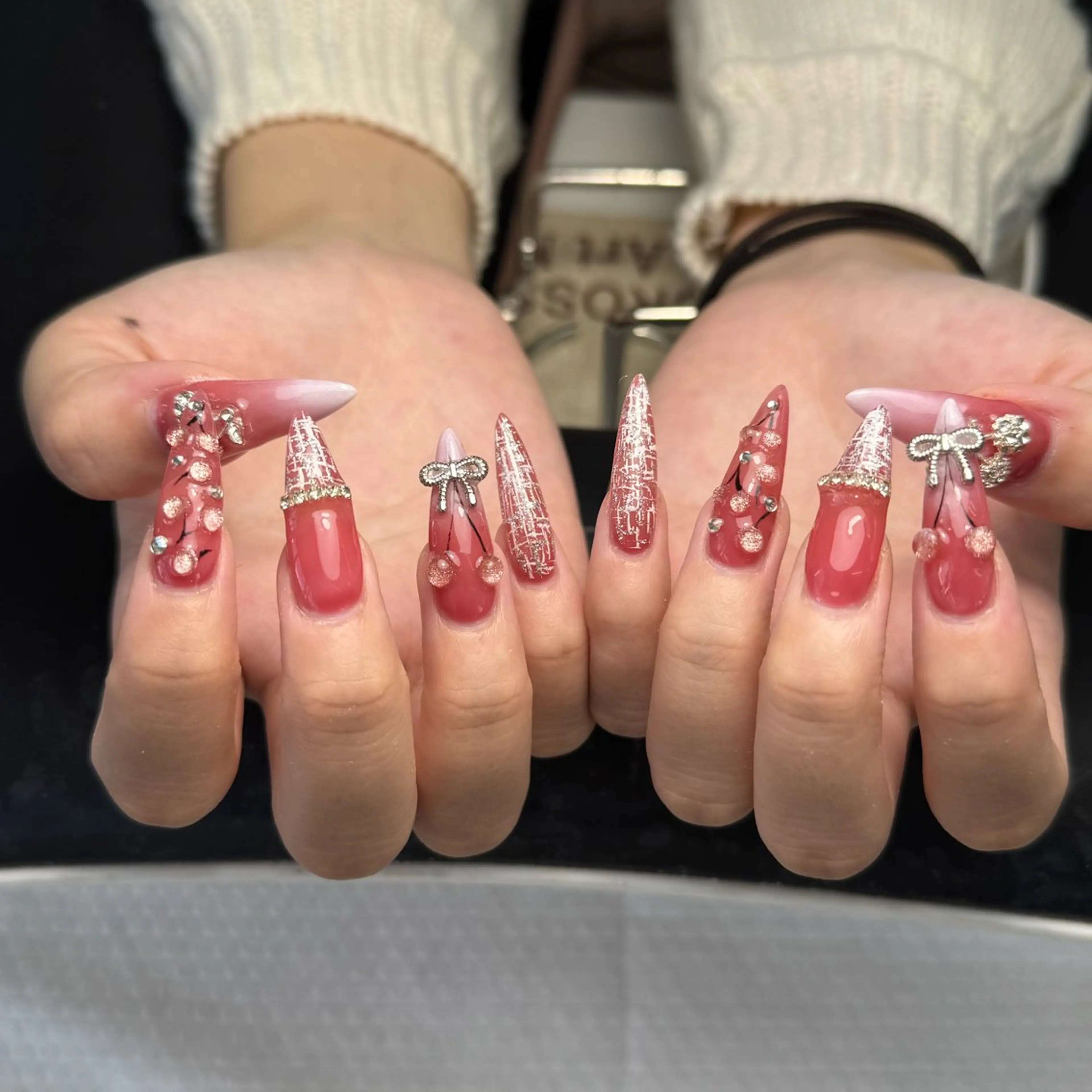 ネイル ハンドネイル ハンドケア いちご ちゃんのネイルデザイン