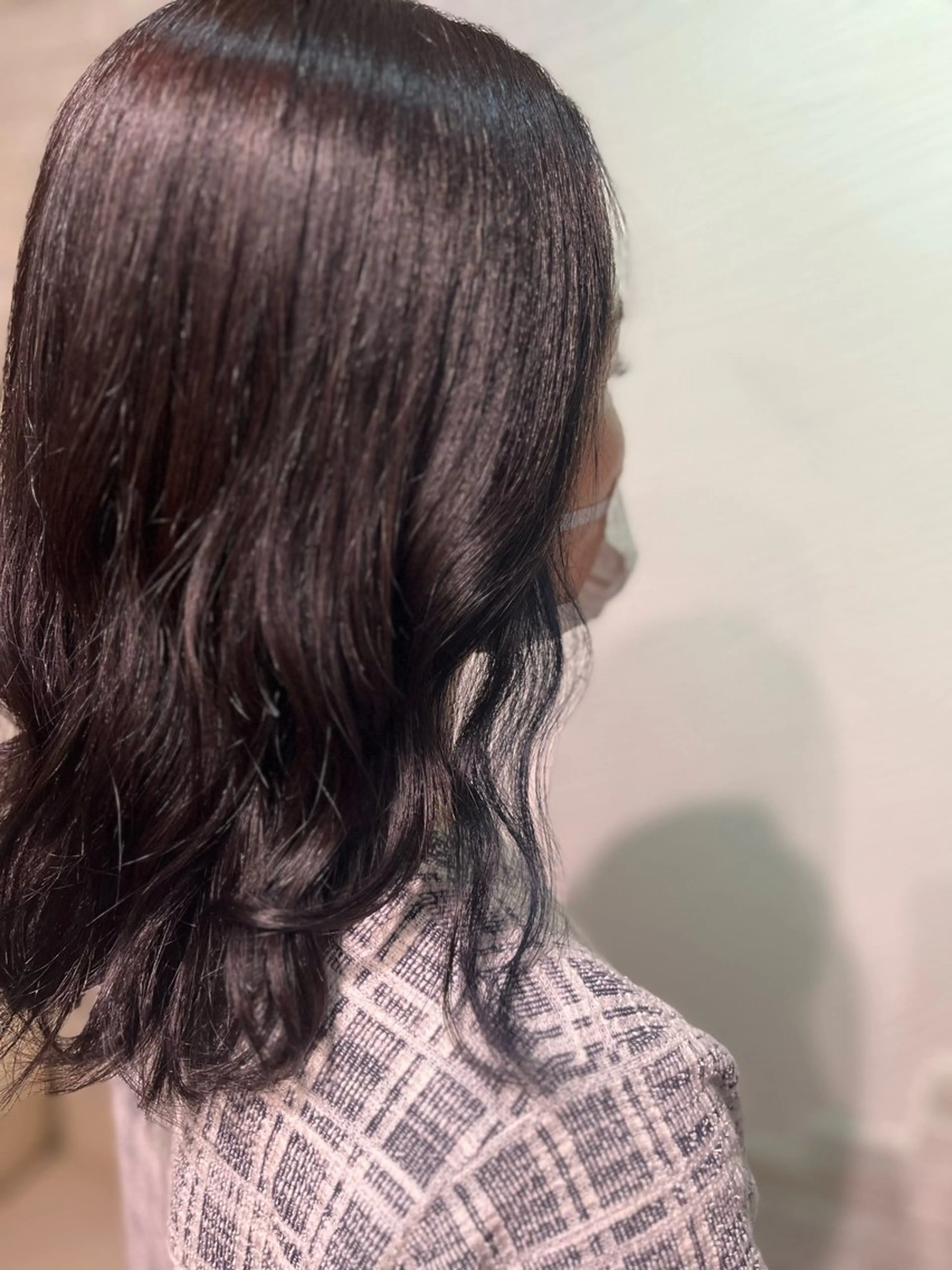 カラー ブルーカラー デザインカラー イヤリングカラー ネイビーカラー 渋田 唯のヘアスタイル