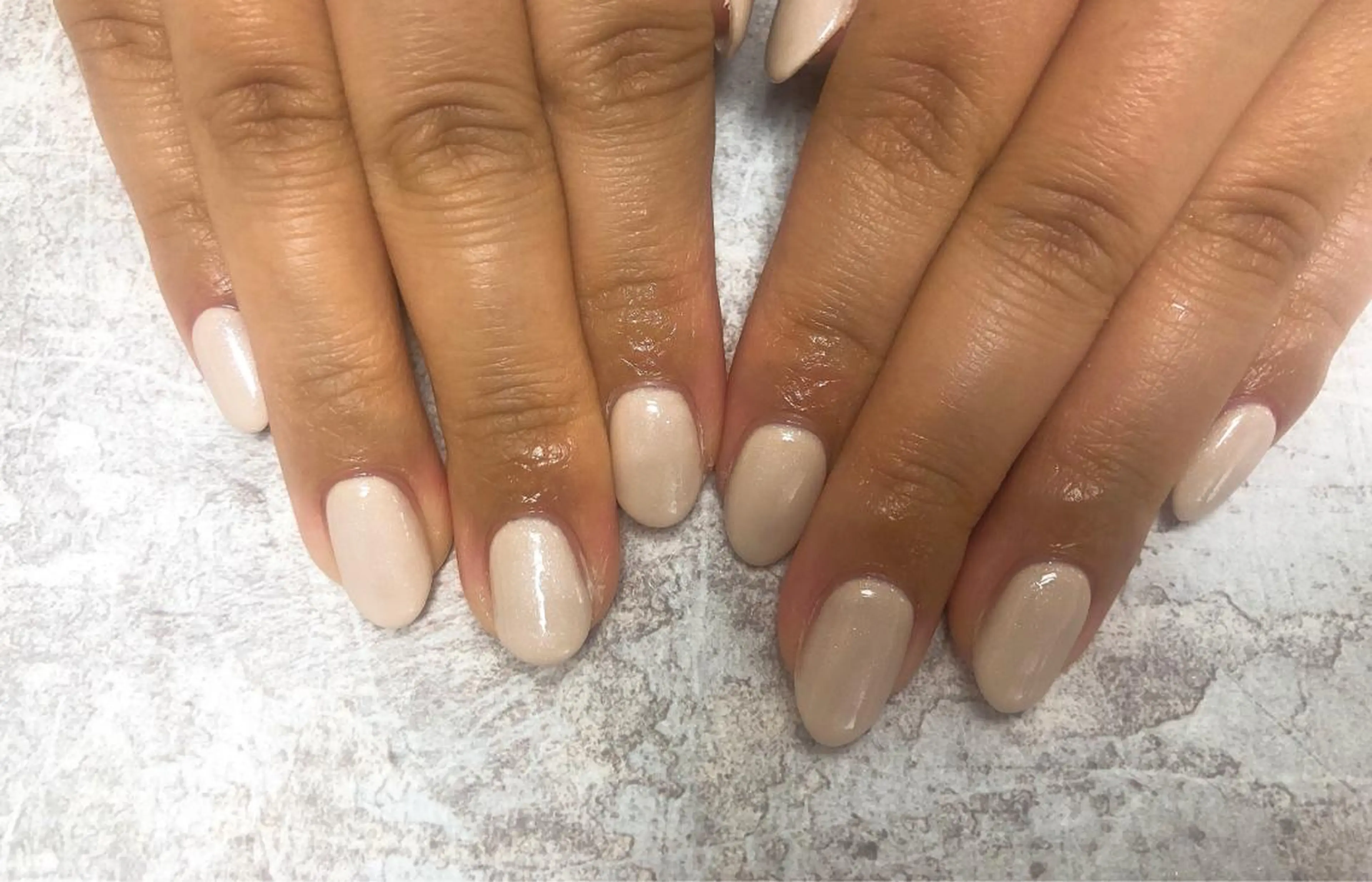 ネイル ワンカラーネイル ハンドネイル mogunail &blowのネイルデザイン