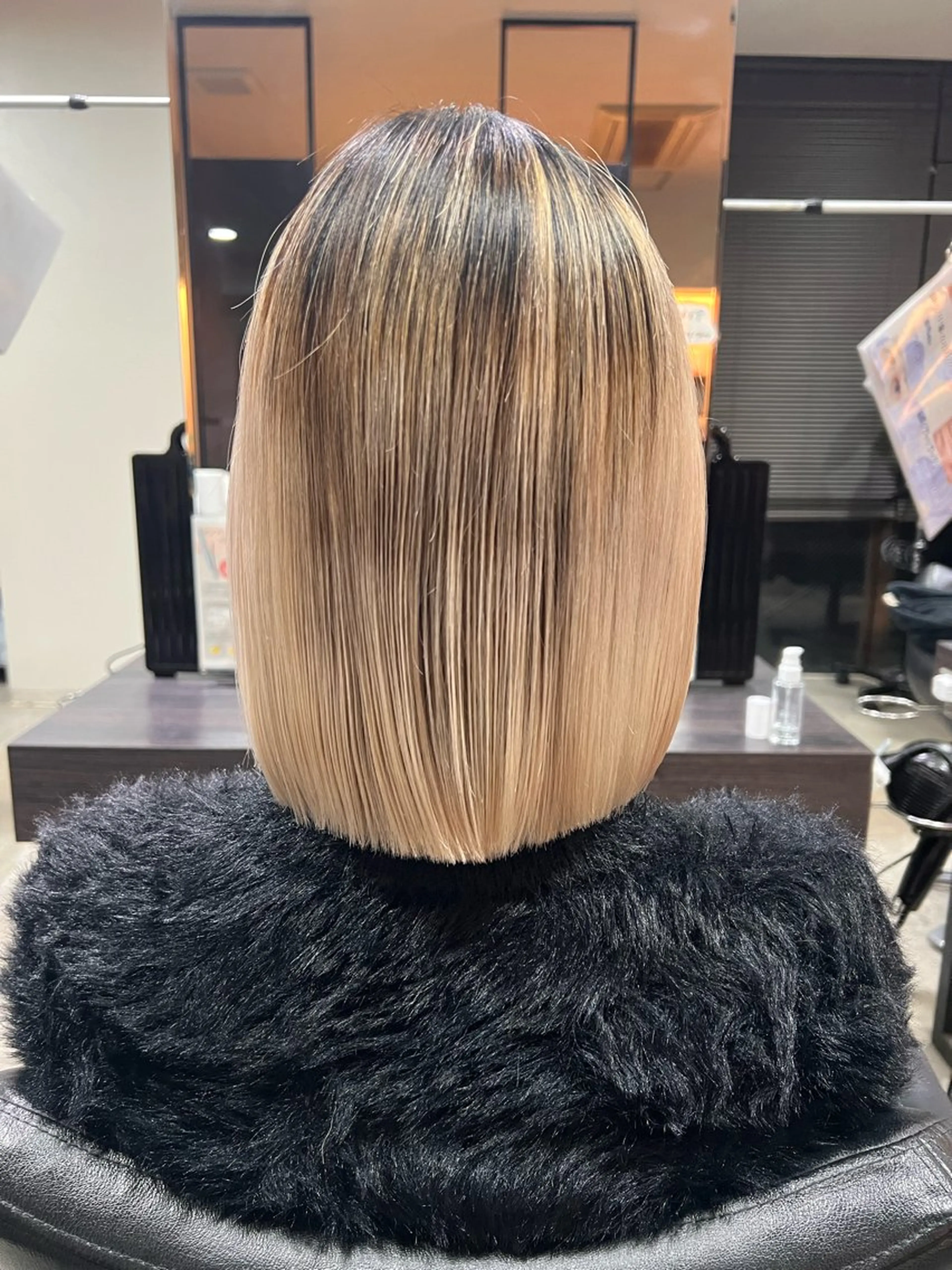 ミディアム 服部 楓のヘアスタイル