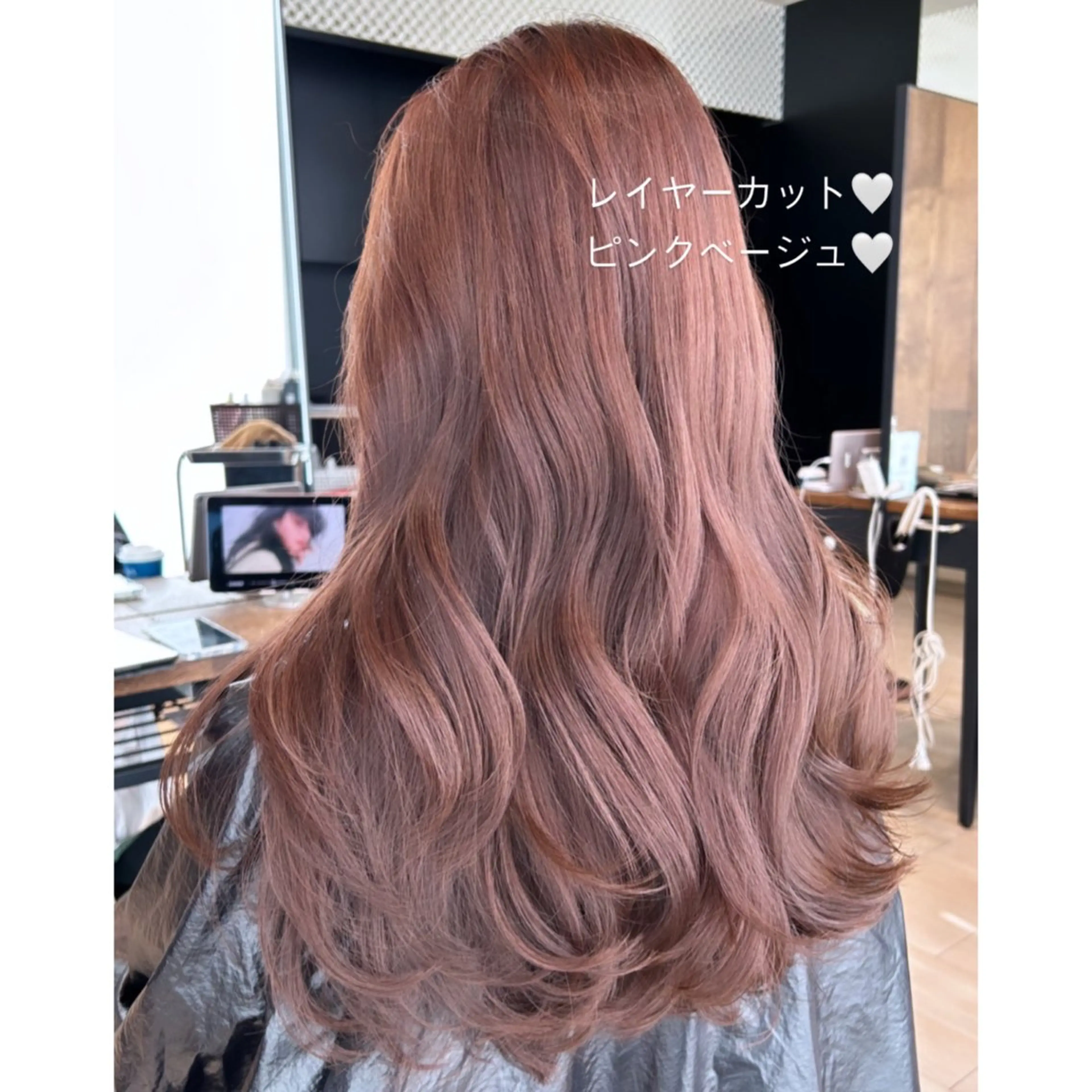 ロング カラー ベージュカラー ブリーチ ブリーチなしカラー ピンクカラー ピンクベージュ 🍼顔周りカット/ レイヤー/小川華奈のヘアスタイル