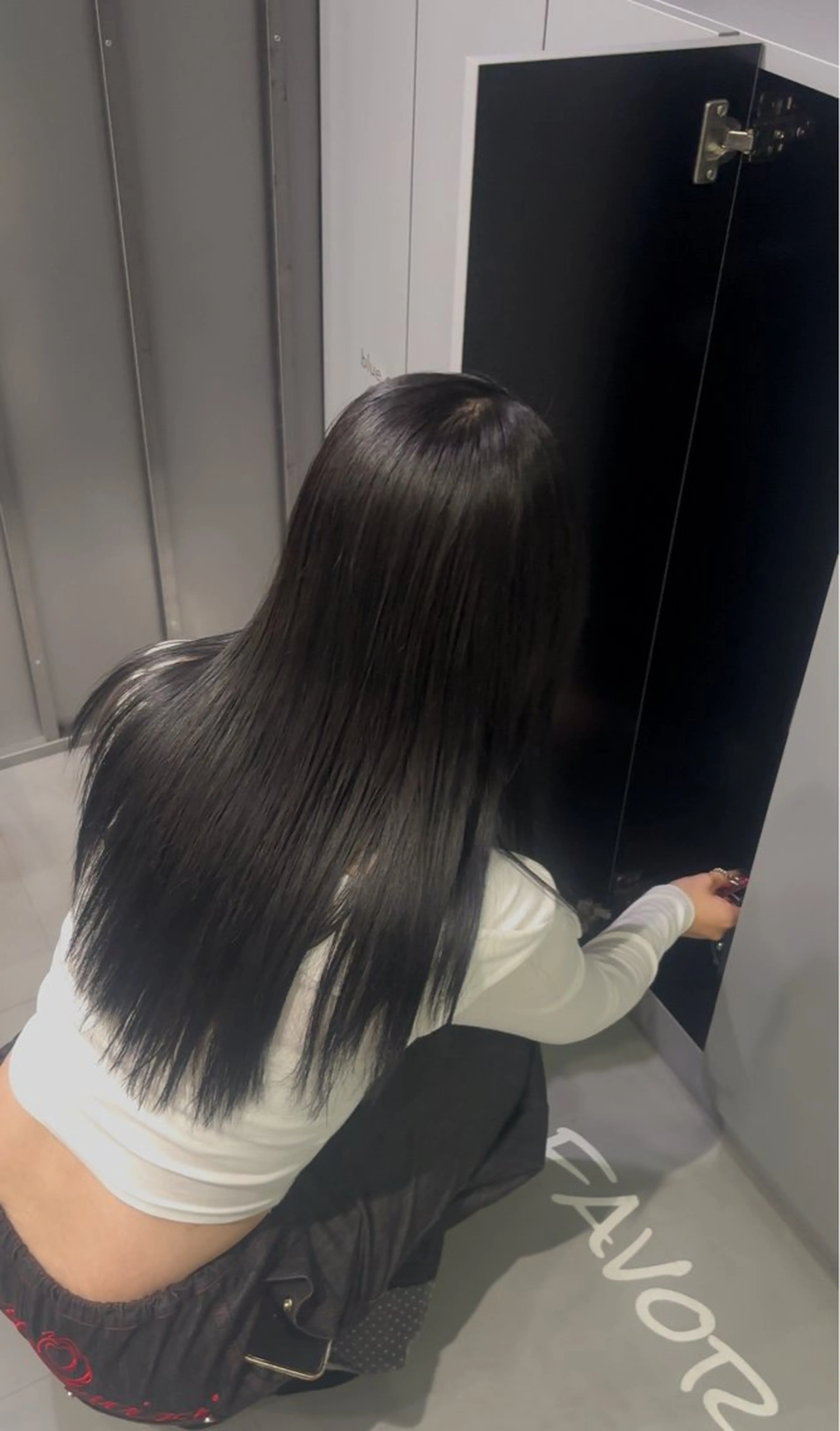 カラー ヘアカラー 🐈‍⬛JUMI /透明感カラー/🩶のヘアスタイル