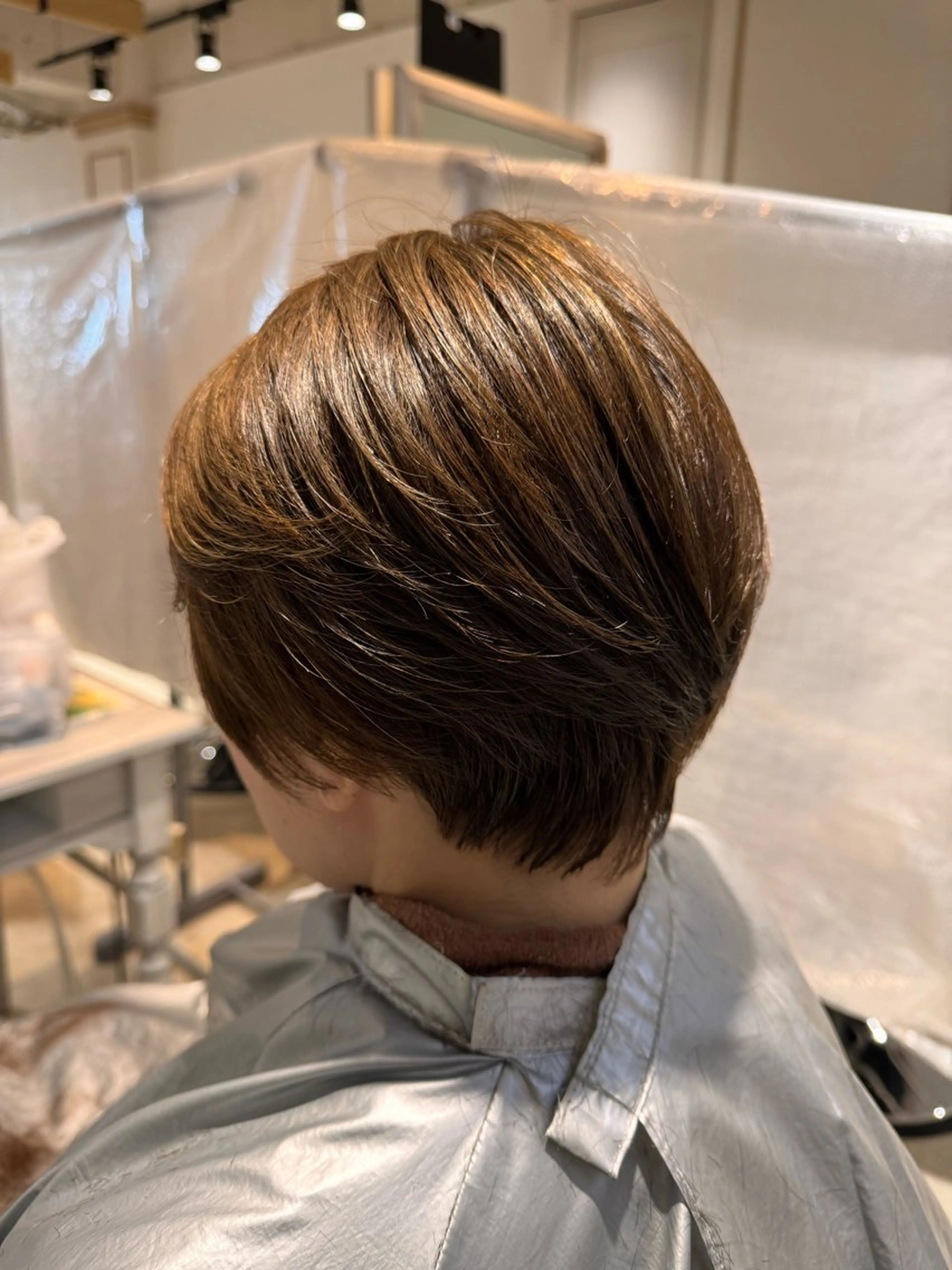 ショート カラー 浦野 龍太のヘアスタイル