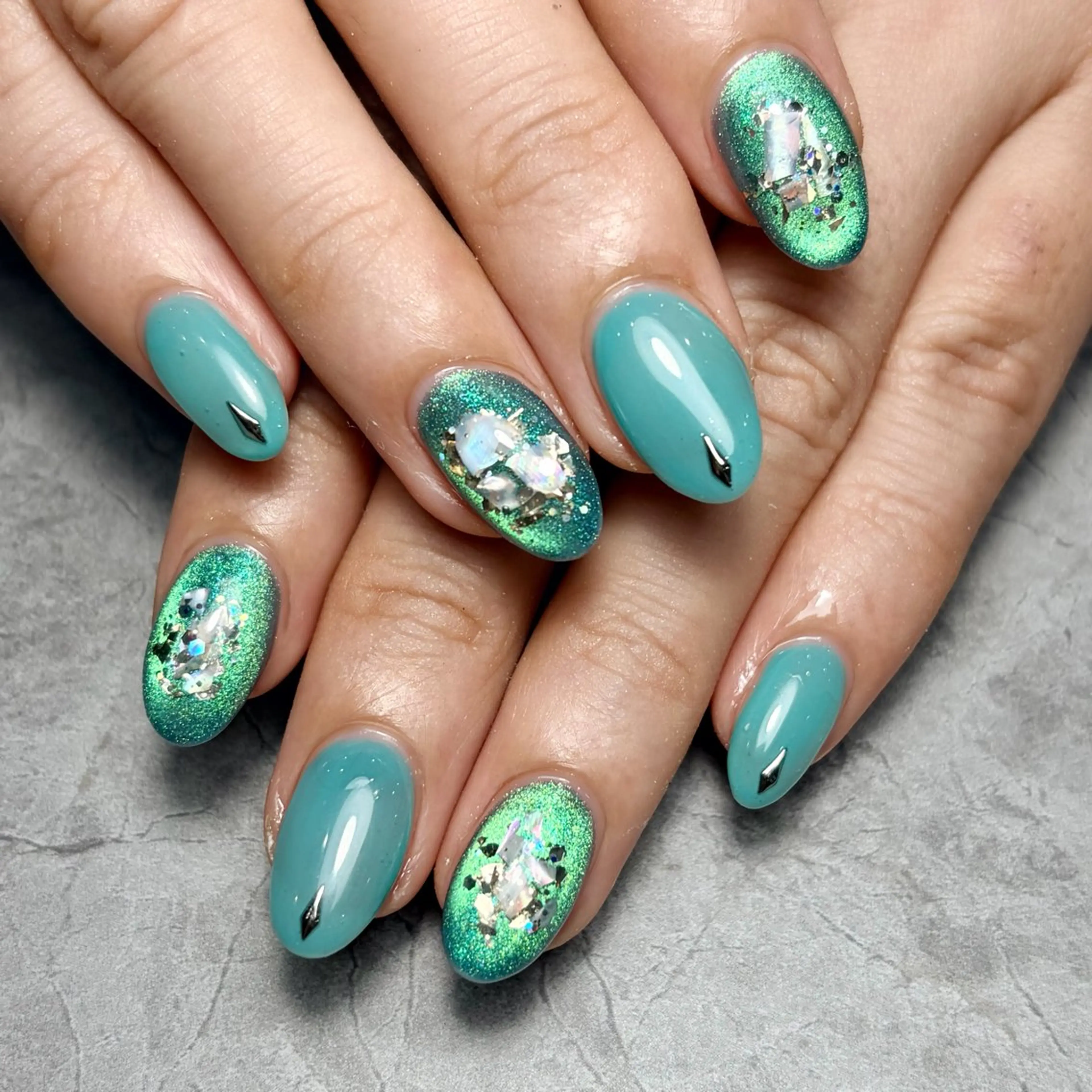 ネイル &Nail: アンドネイルコロンのネイルデザイン