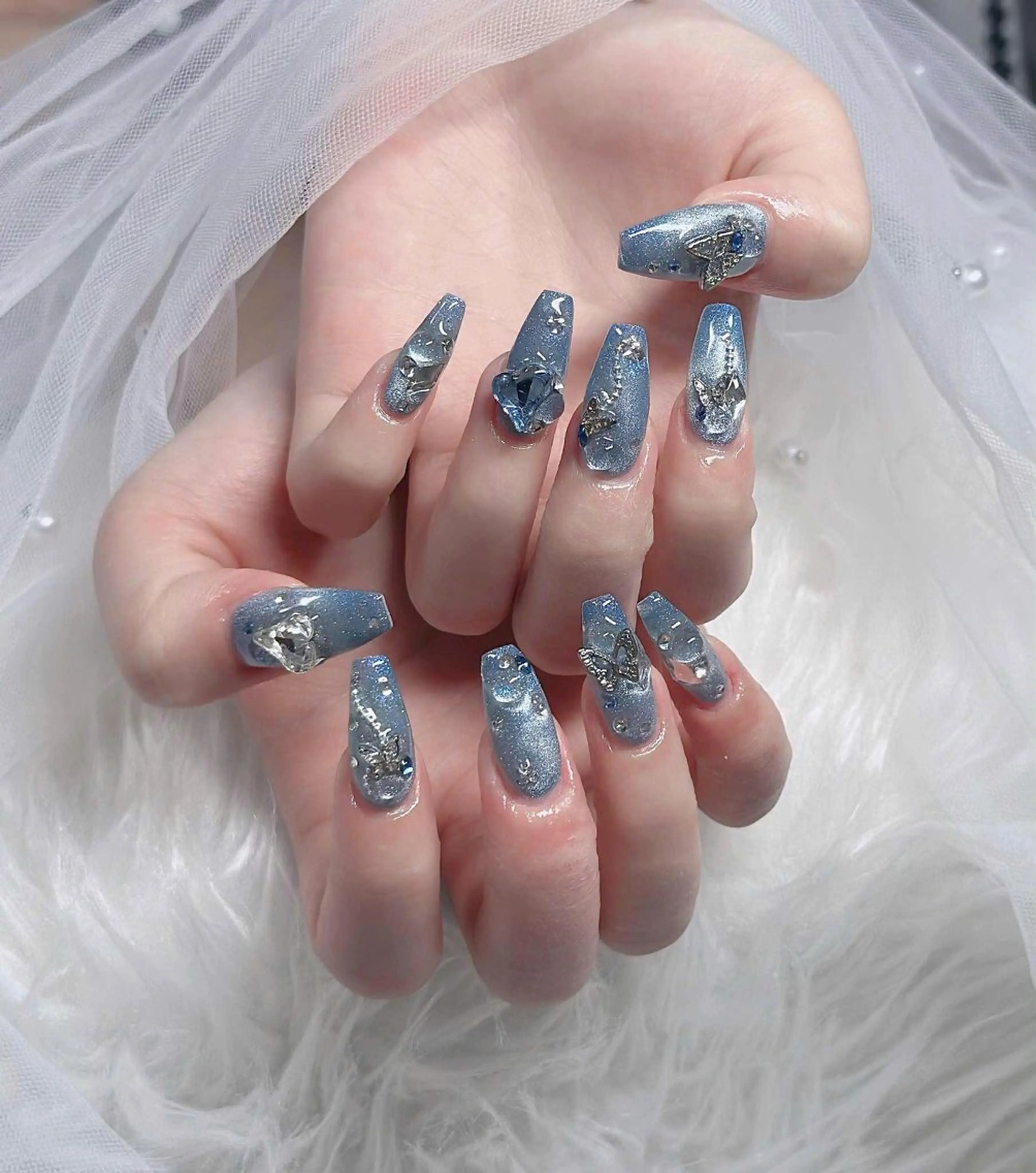 ネイル オーロラネイル フレンチネイル ジェルネイル ハロウィン キラキラネイル ハンドネイル H.baby Nail Salonのネイルデザイン