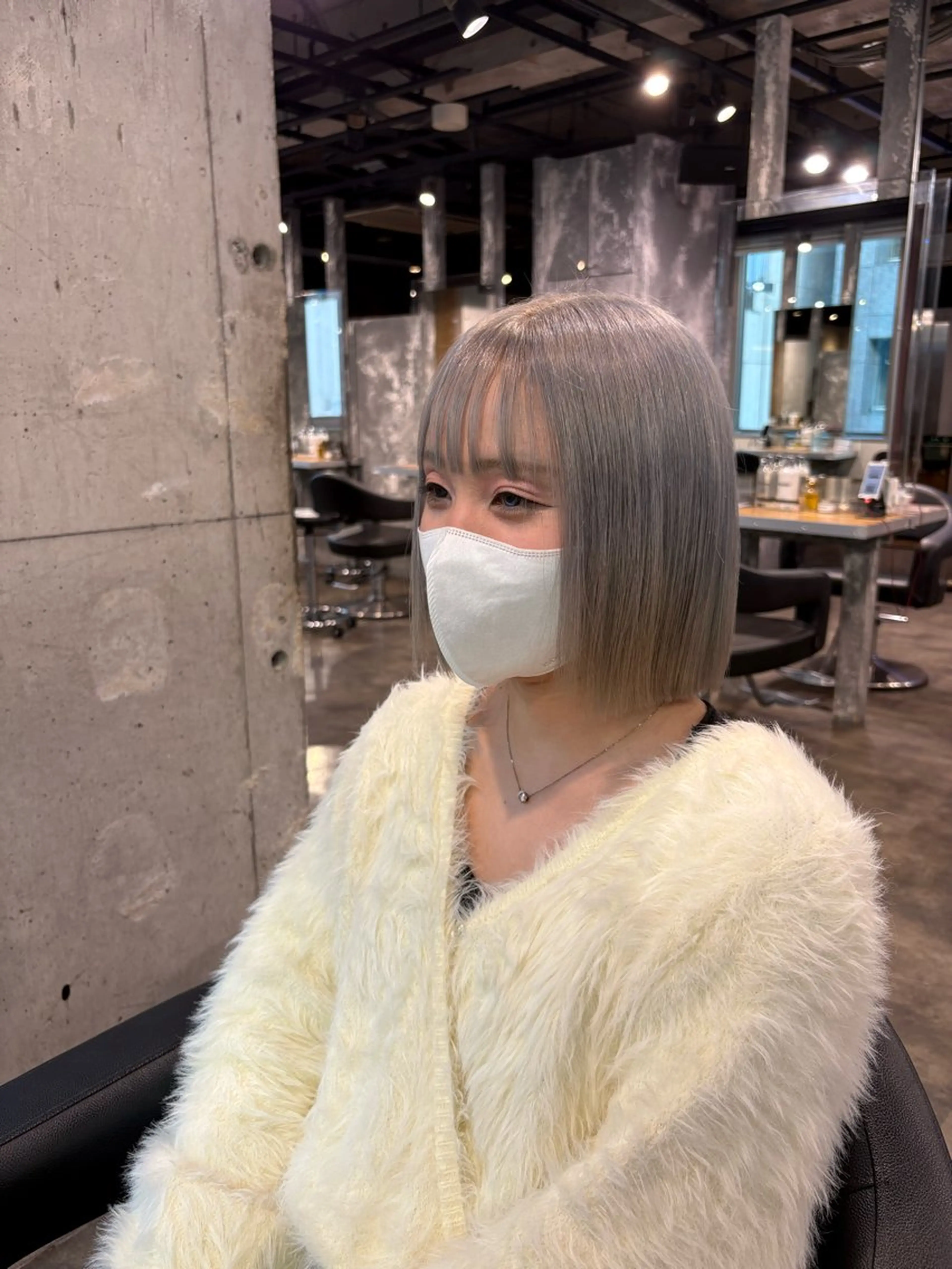 ショート カラー ヘアカラー ハイトーン 横浜💞ミオのヘアスタイル