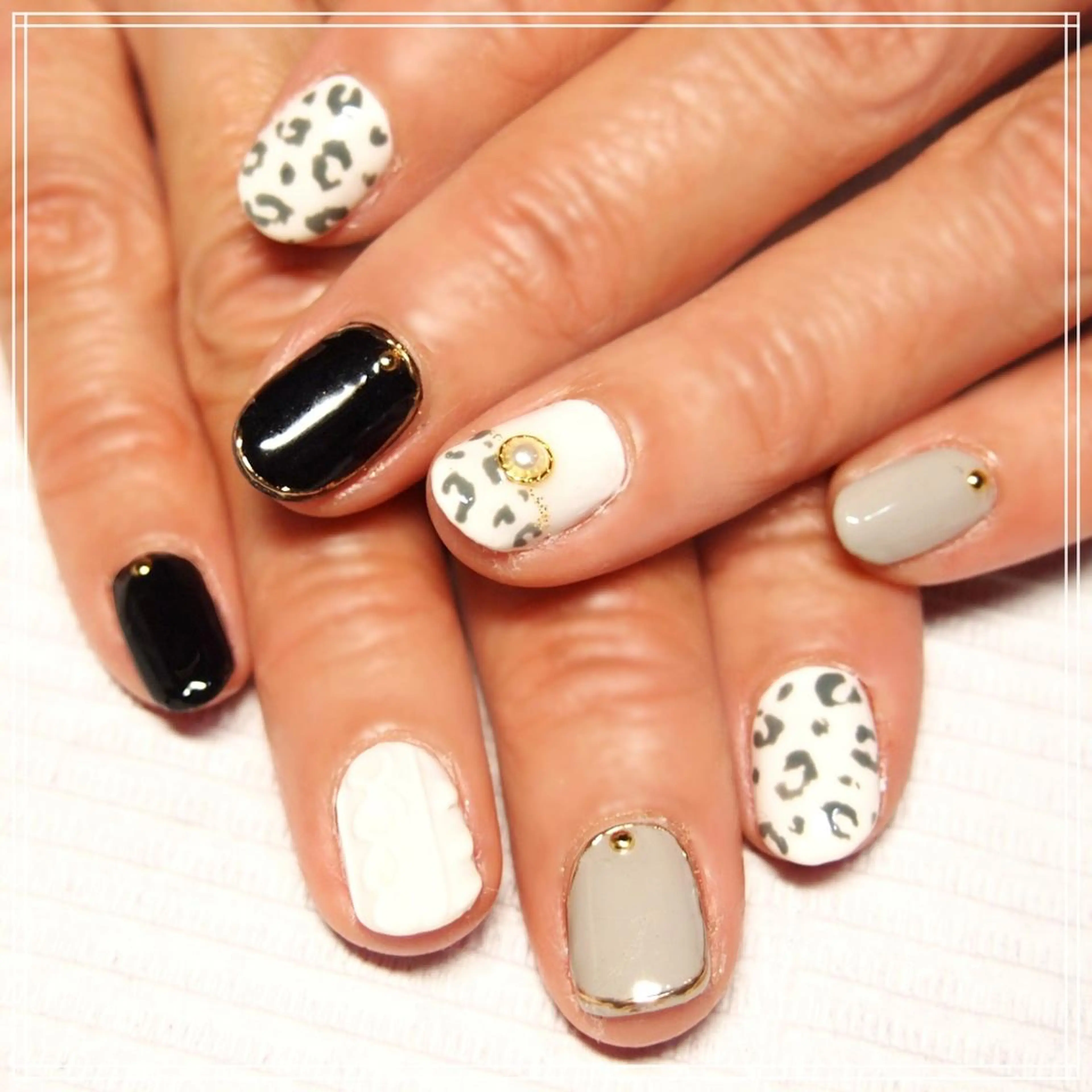 ネイル 山田 麻衣のネイルデザイン