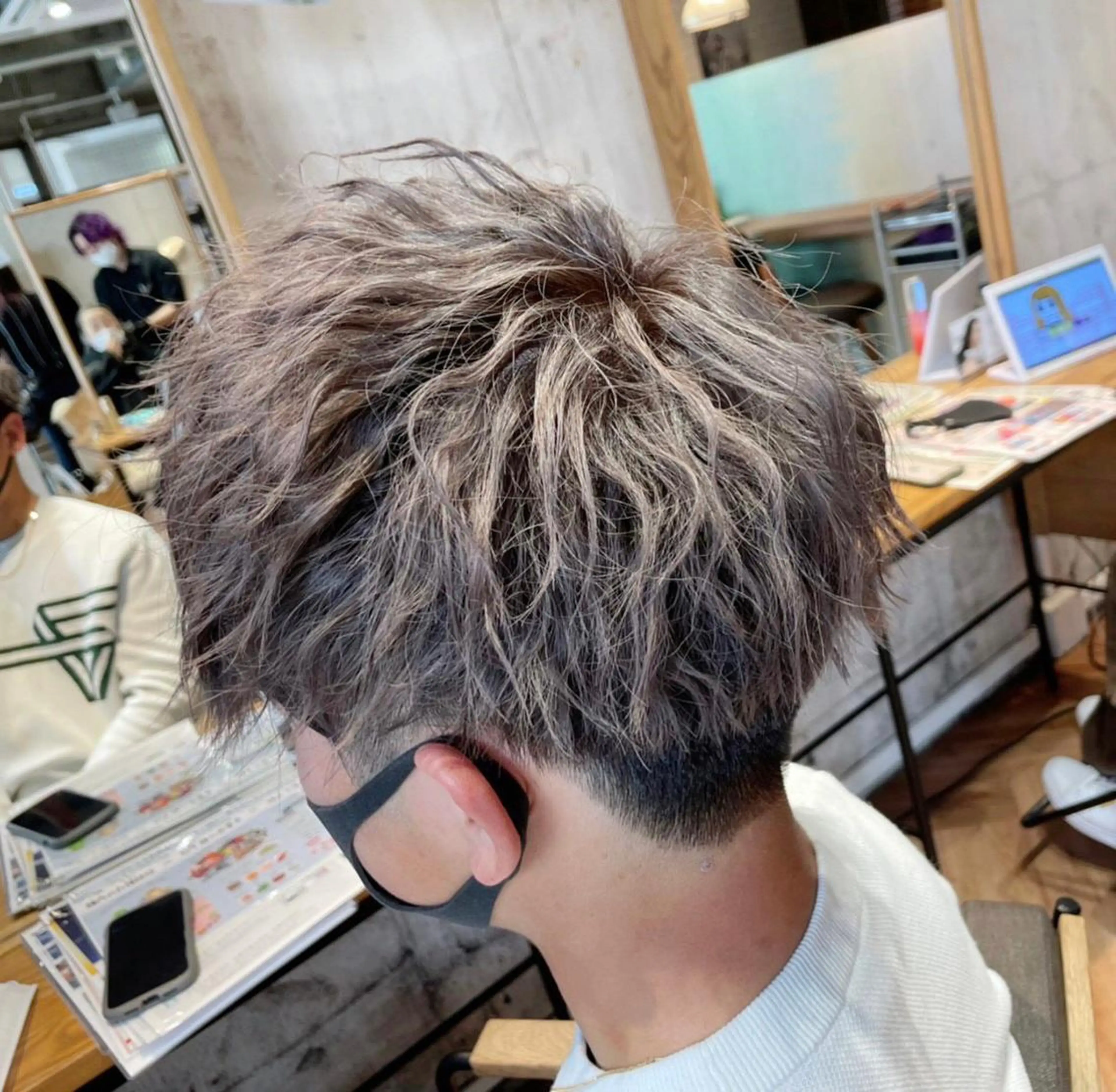 カラー パーマ メンズ 𓏸𓈒𓂃早坂 浩行𓂃𓈒𓏸のヘアスタイル