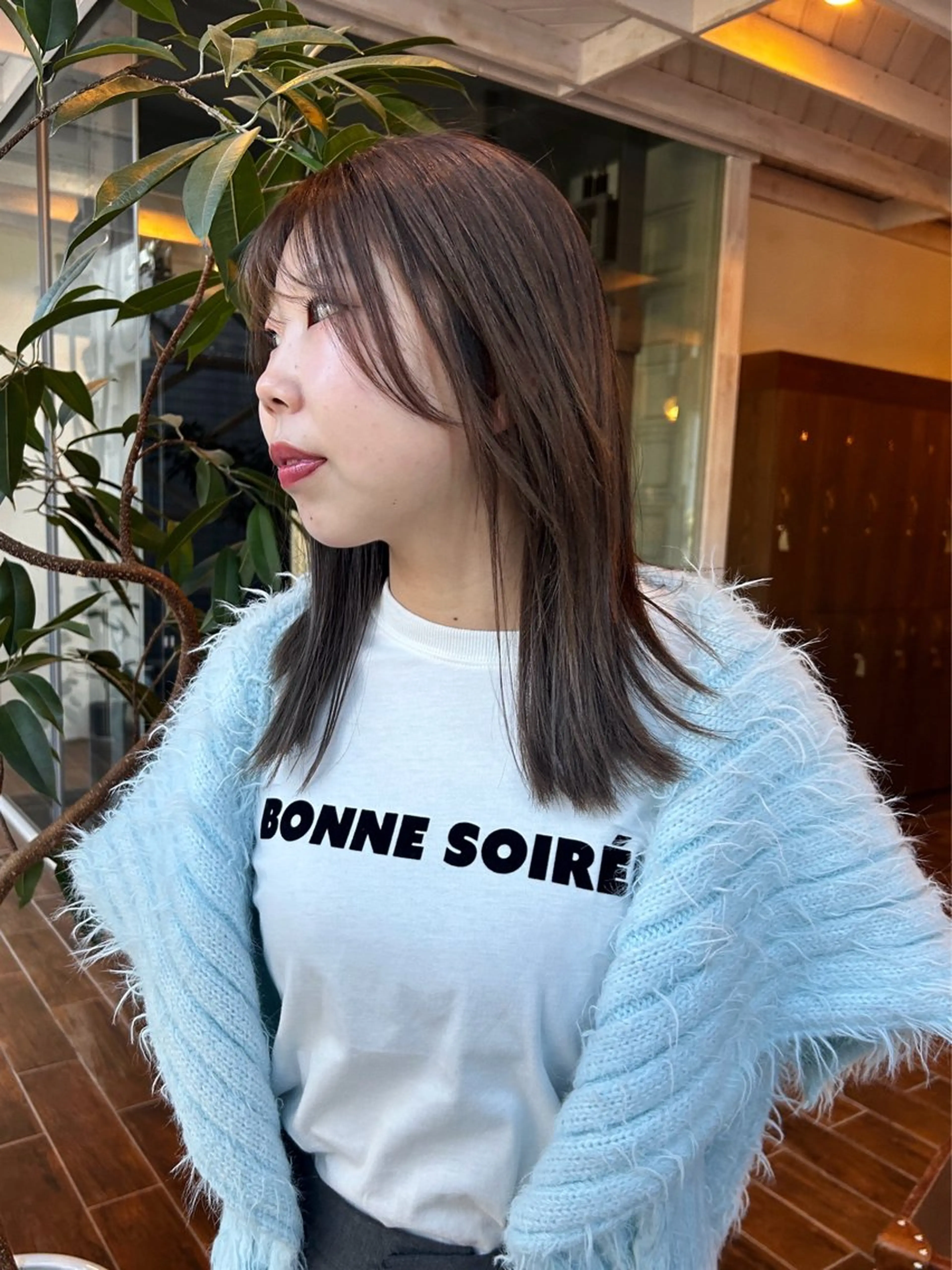 ミディアム カラー ミディアムパーマ 髪質改善 韓国風ヘア 縮毛矯正 ヘアカラー 西 優衣奈のヘアスタイル