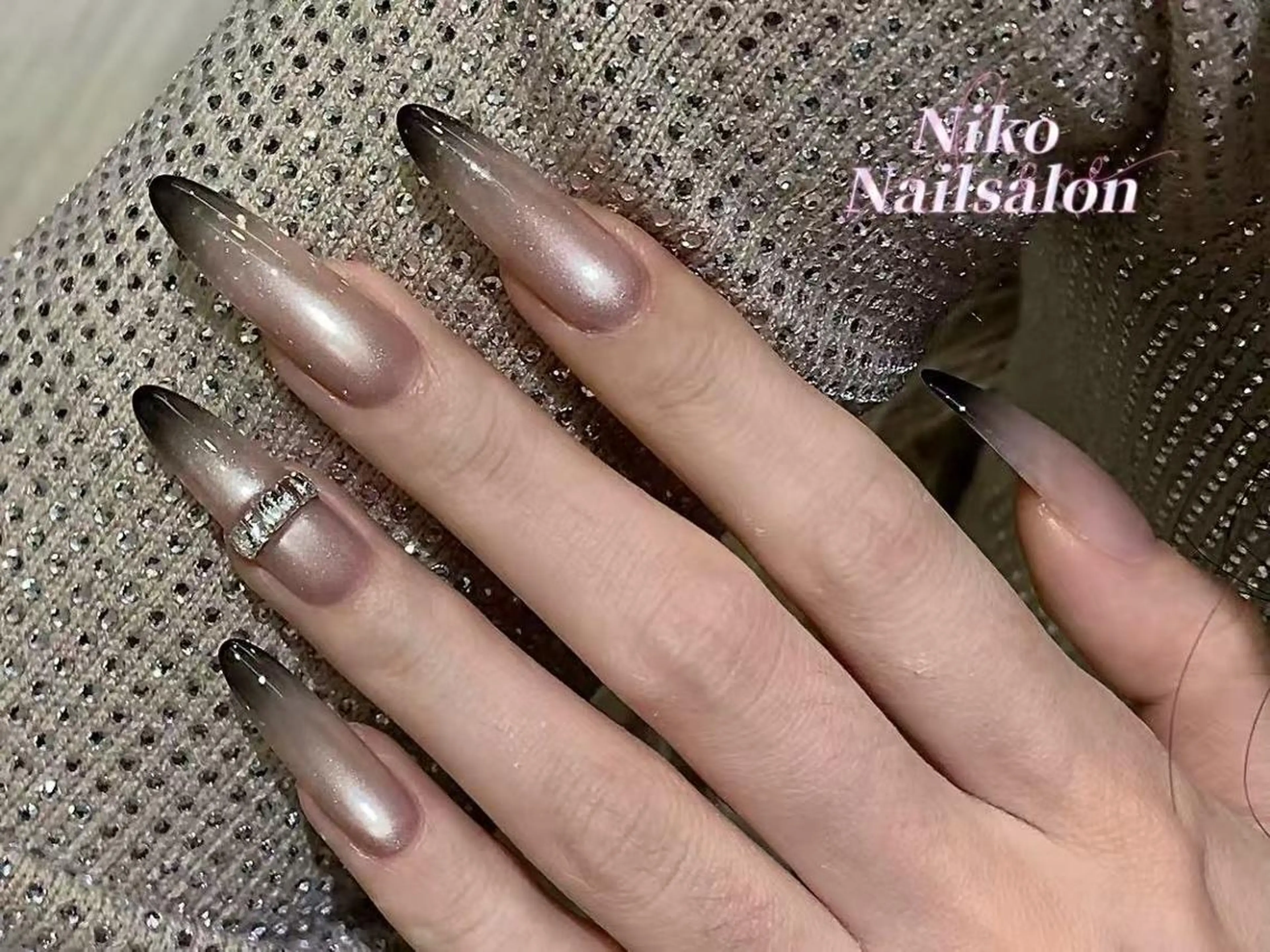 ネイル 長さ出し フットネイル フレンチネイル ジェルネイル ガラスフレンチ Nikoネイルサロン 本八幡店のネイルデザイン