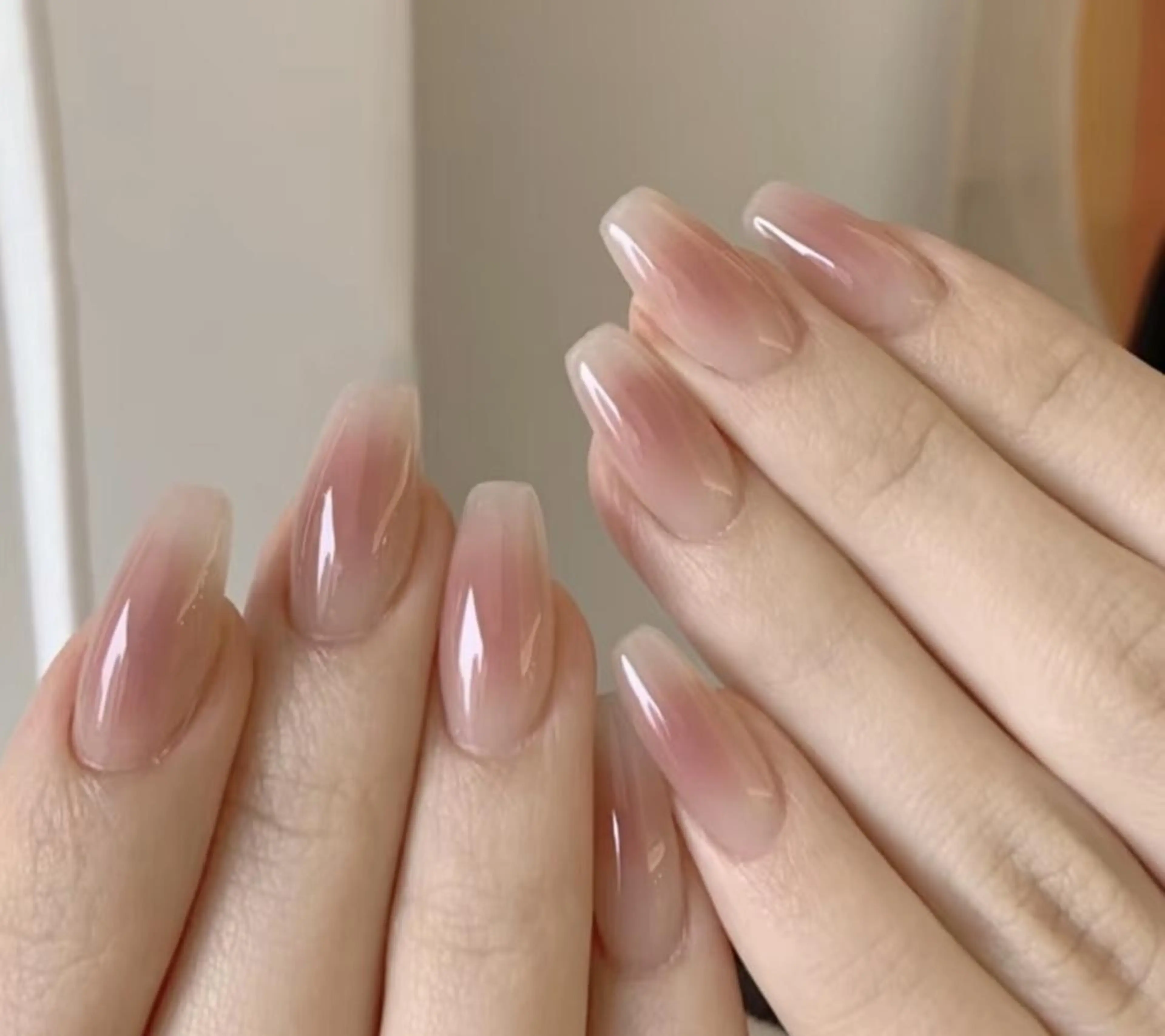 [ハンド]ふんわり血色感ナチュラル可愛いチークネイル【初来店・来店2回目】　￥6900 3回以降＋800円の写真