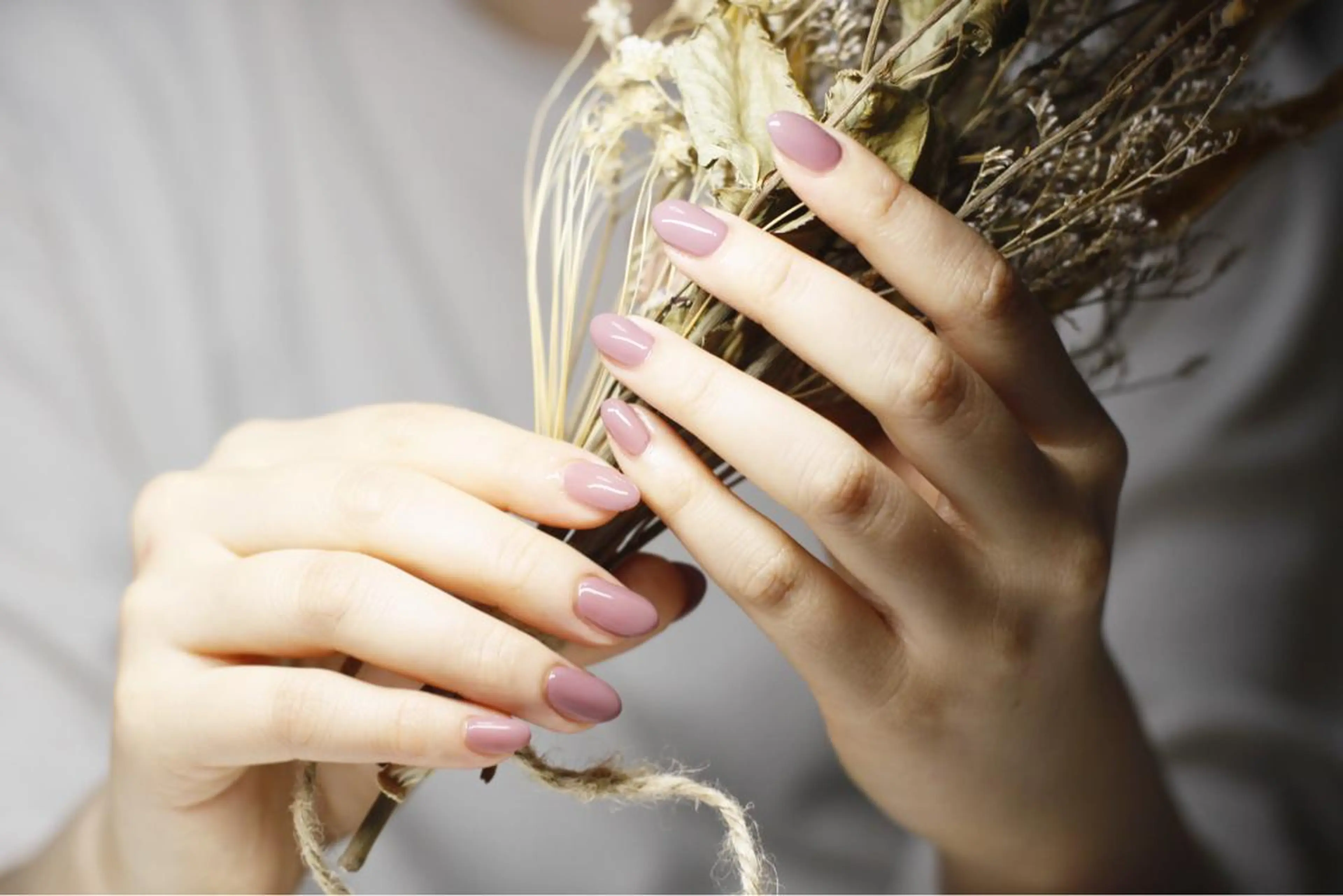 ネイル ジェルネイル ぷっくりネイル atelier nife.のネイルデザイン