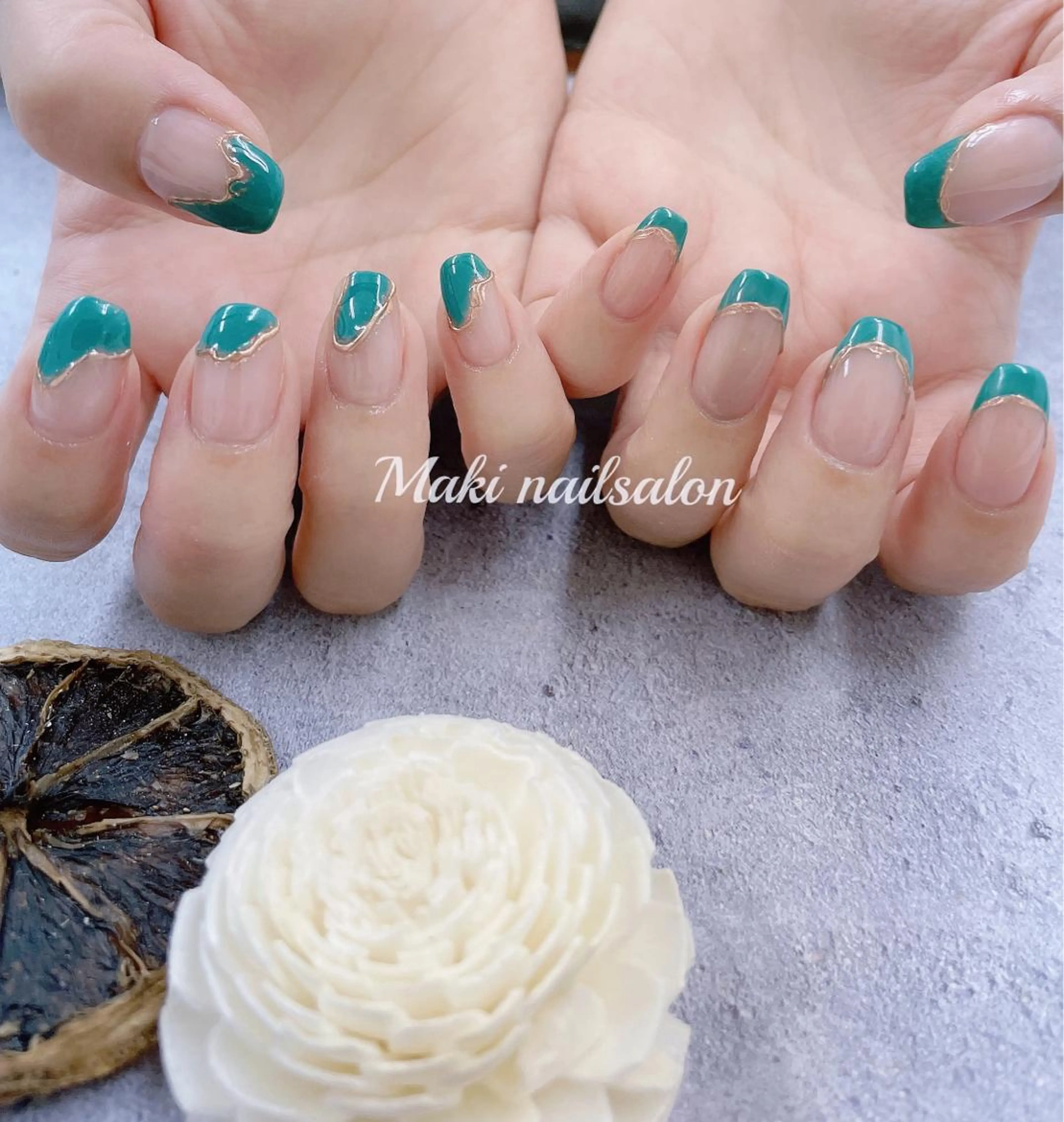 ネイル ハンドネイル マキ ネイルサロンのネイルデザイン