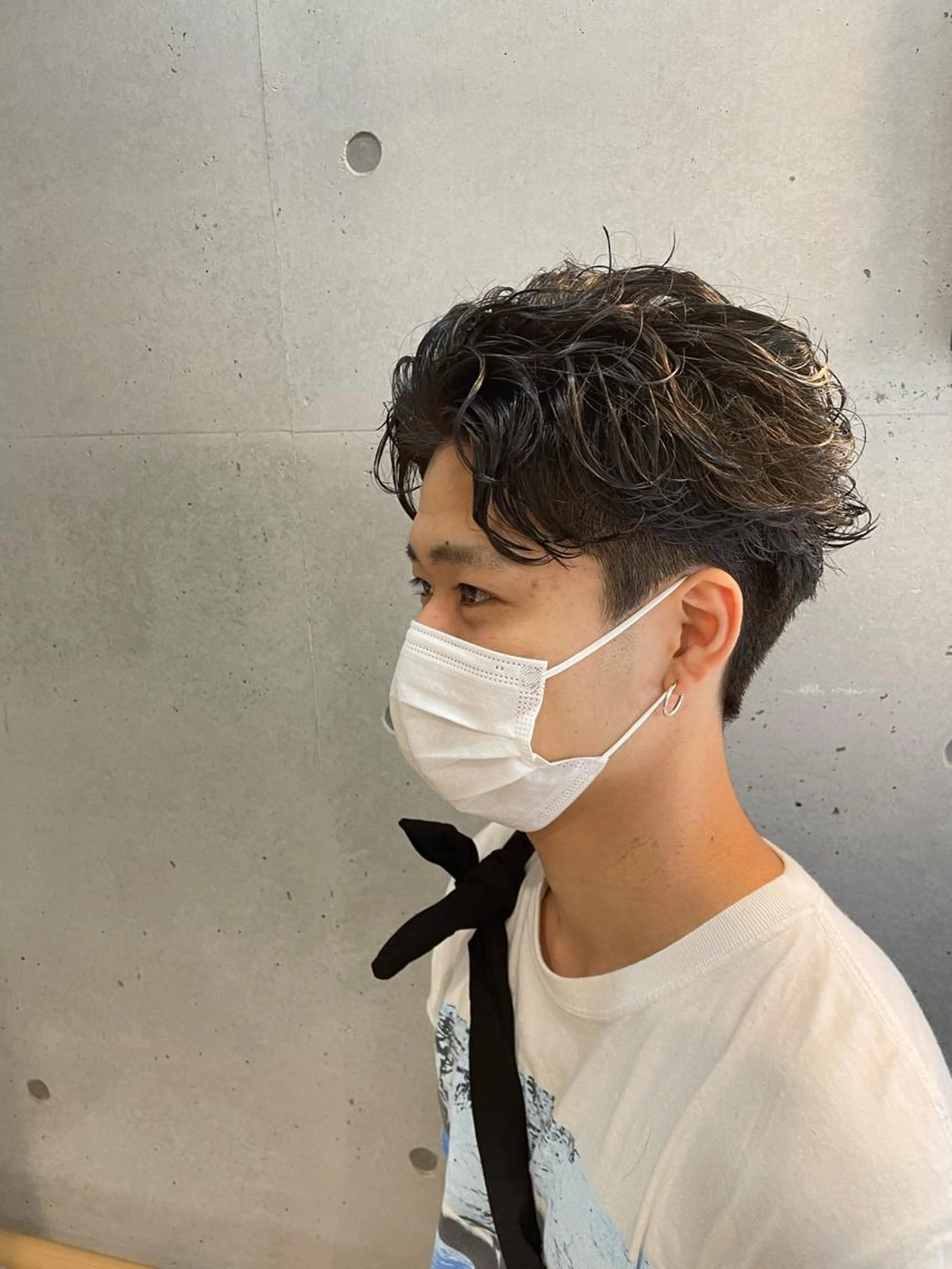 【🔥パーマ🔥】カット＋パーマ🔸ナチュラルカール（アイロン質感）​〜​漢気ある強めカールの写真