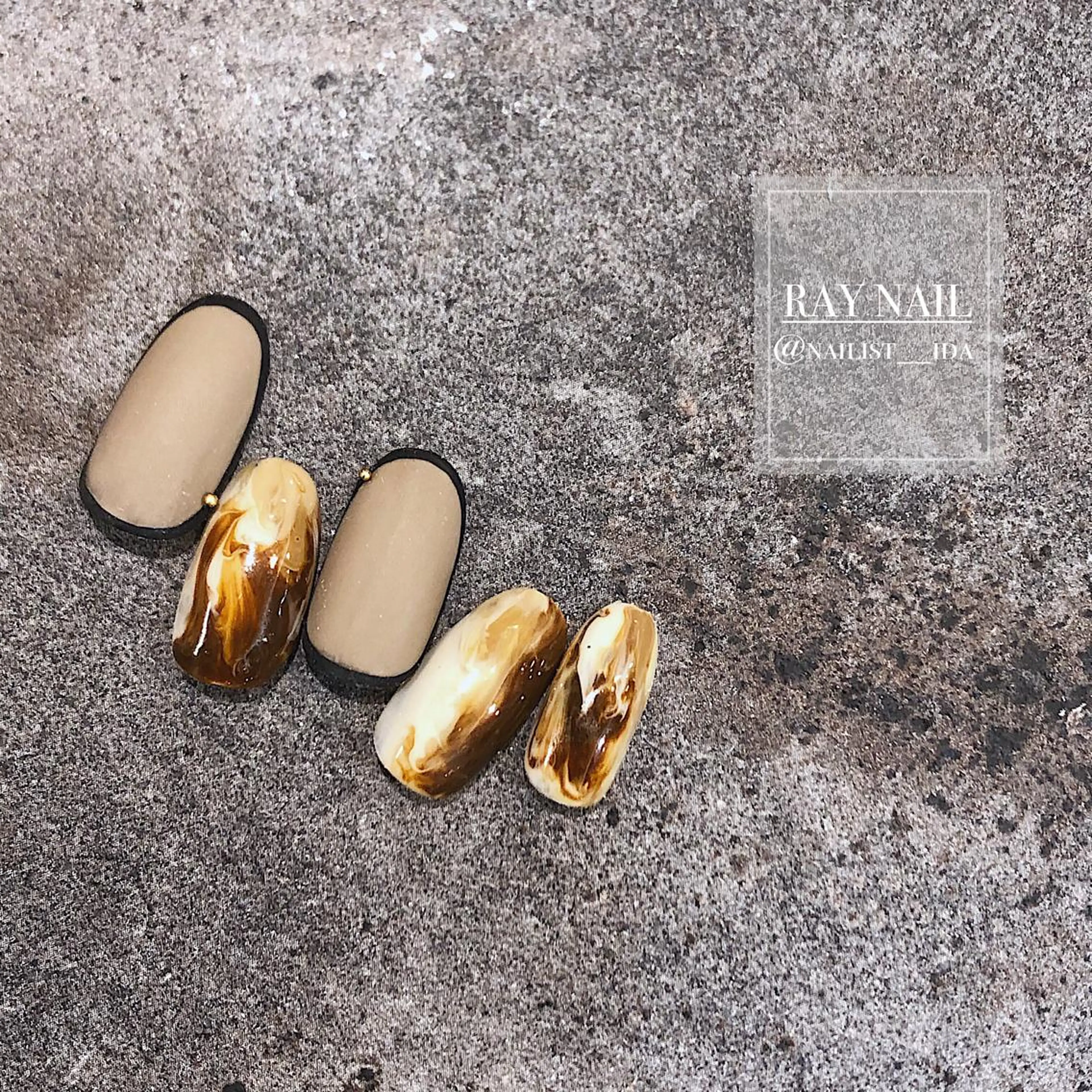 ネイル ブラウン Arowa 伊田のネイルデザイン