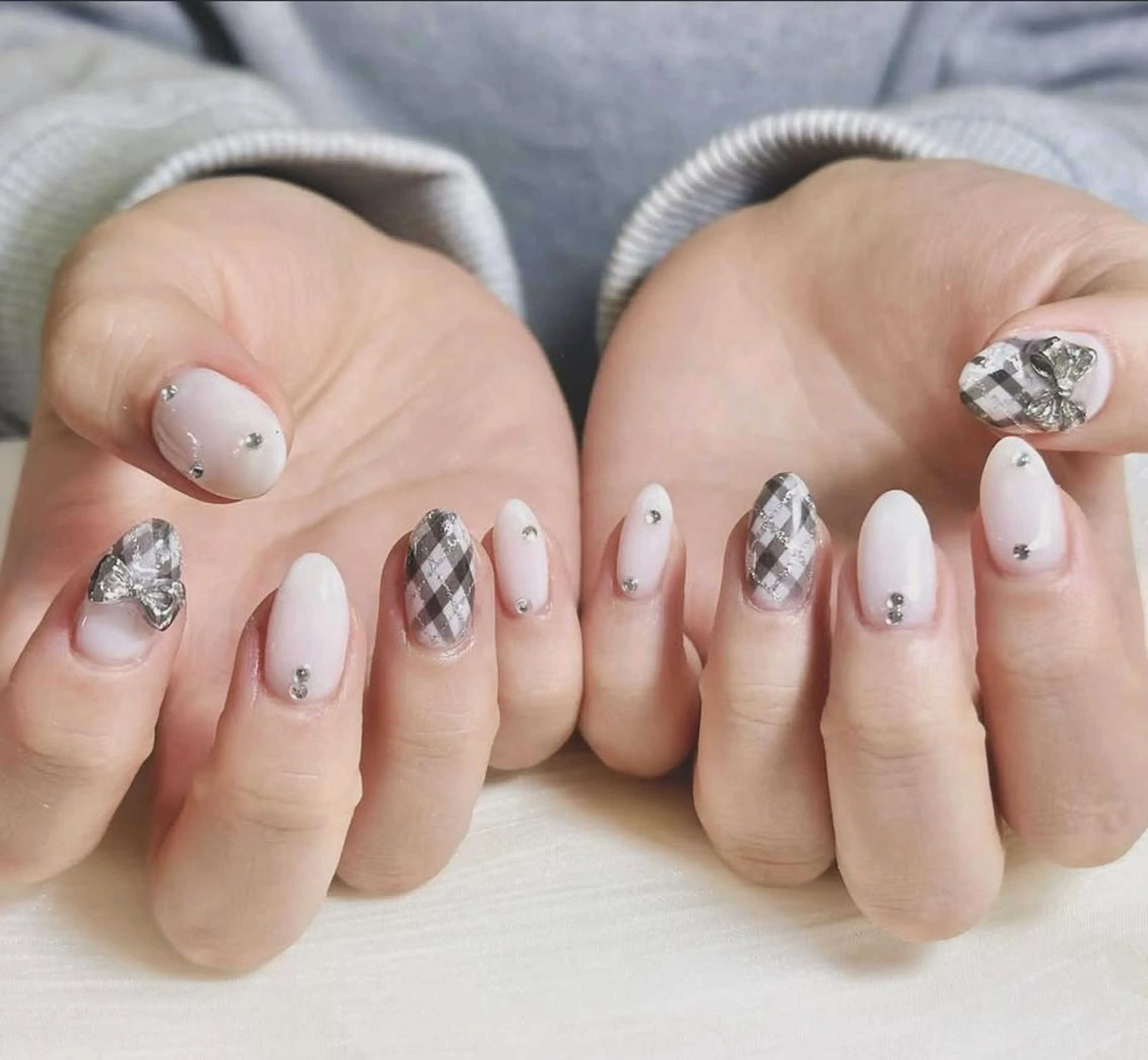 ネイル エリ🫧 nail池袋東口のネイルデザイン