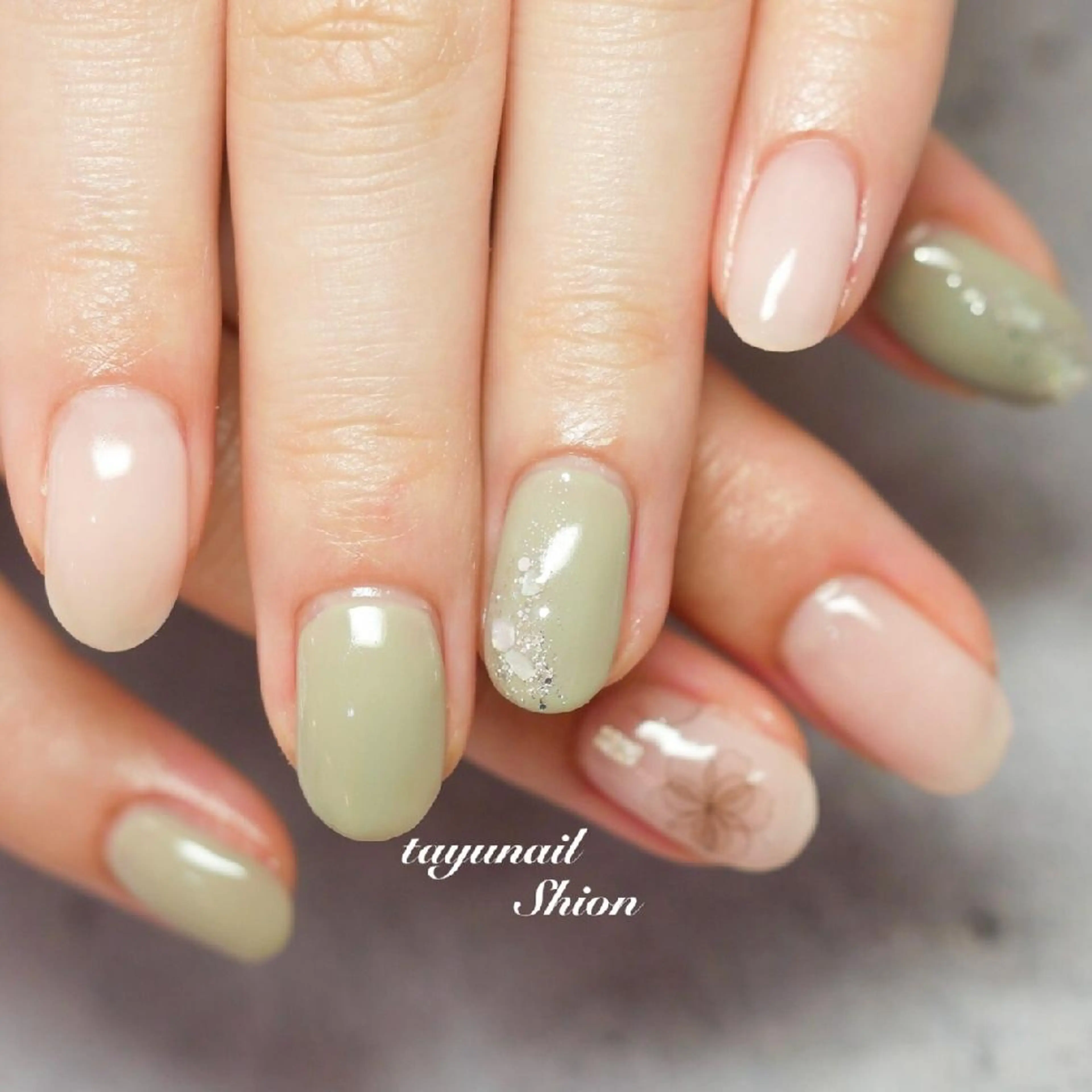 ネイル アートネイル ブルー フラワーネイル ジェルネイル グリーン ネイルサロン 【たゆnail】のネイルデザイン
