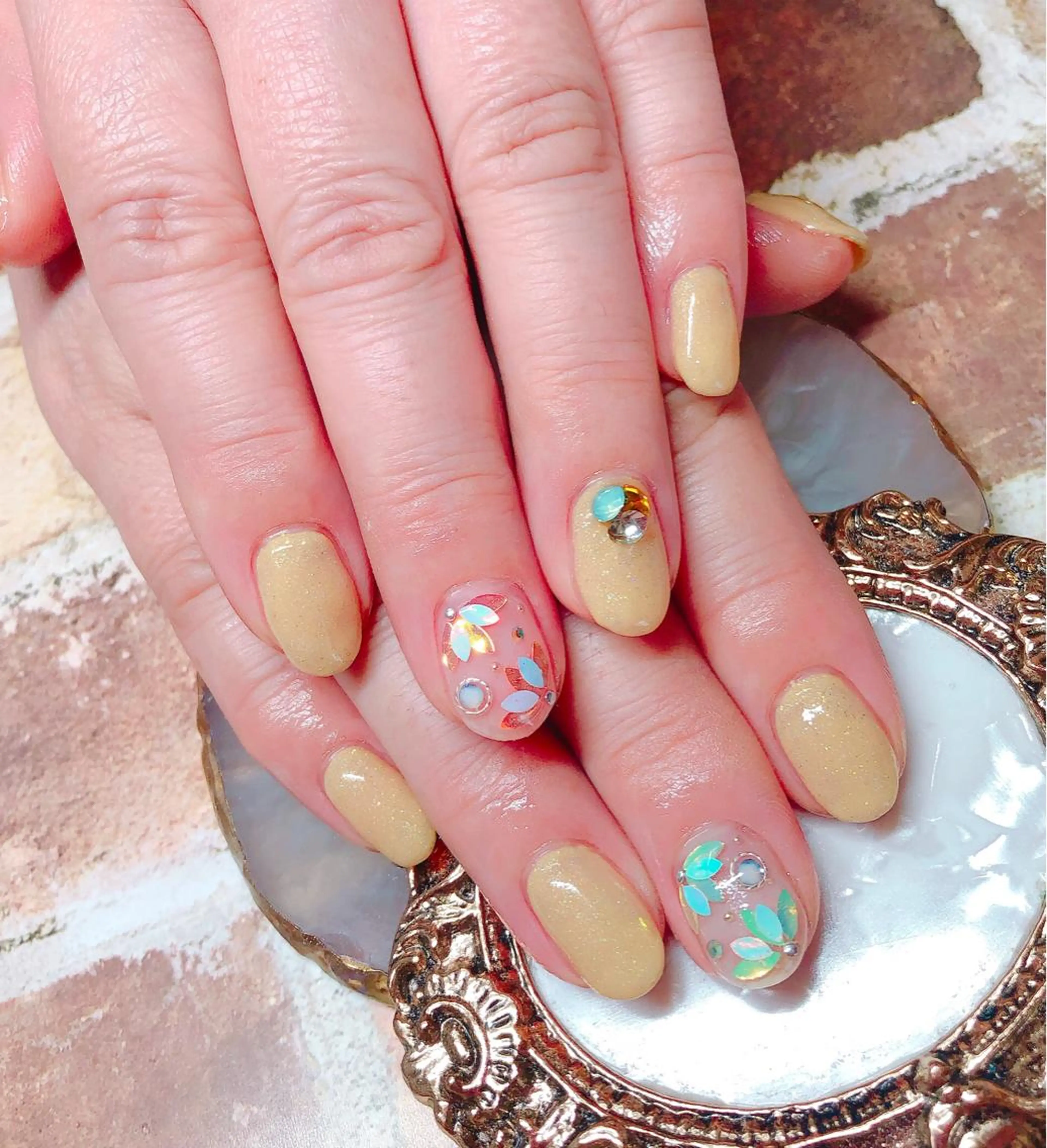 ネイル アートネイル CROWN プライベートサロンのネイルデザイン