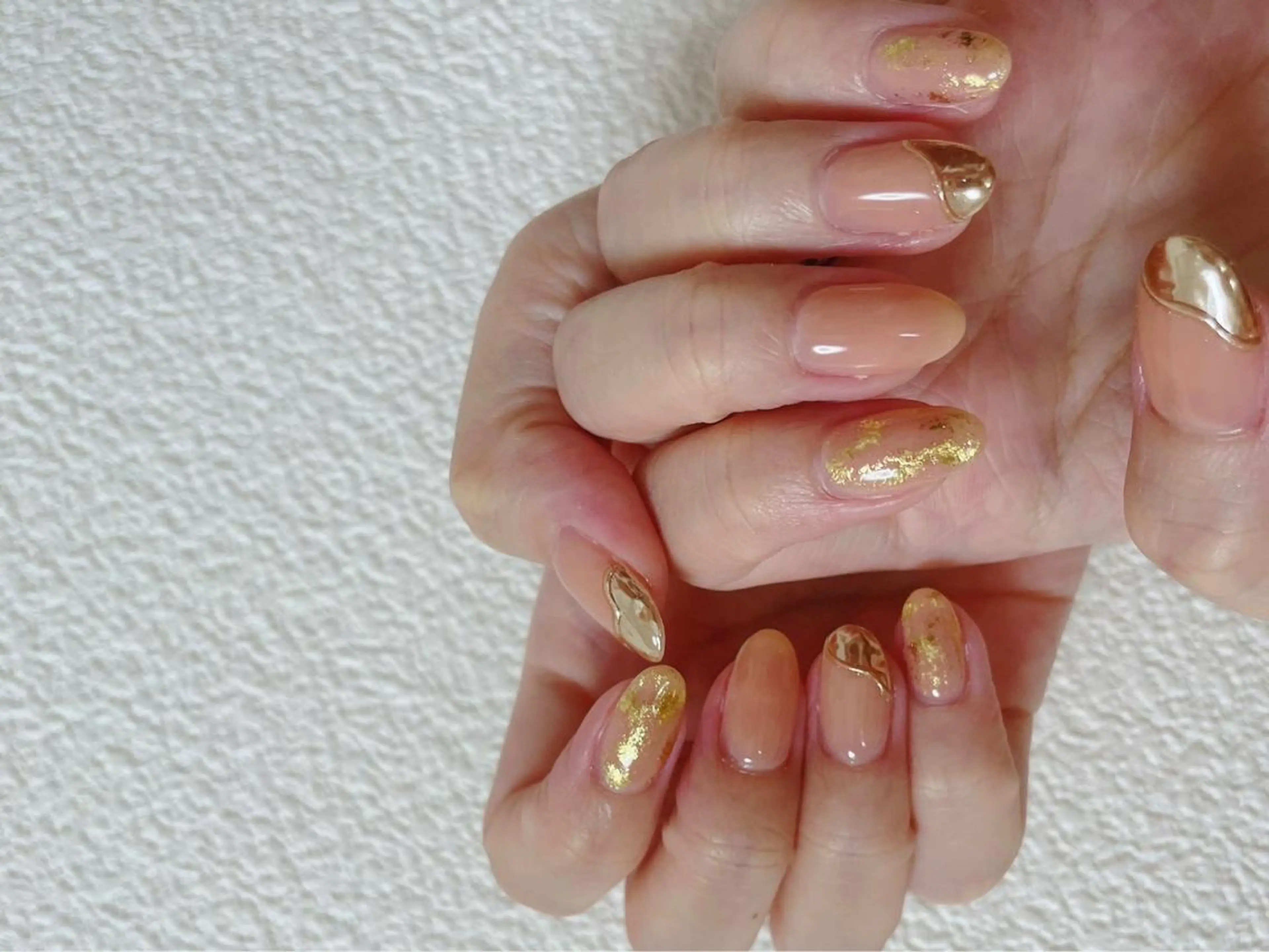 ネイル オーロラネイル フラワーネイル フットネイル フレンチネイル ジェルネイル mogunail &blowのネイルデザイン