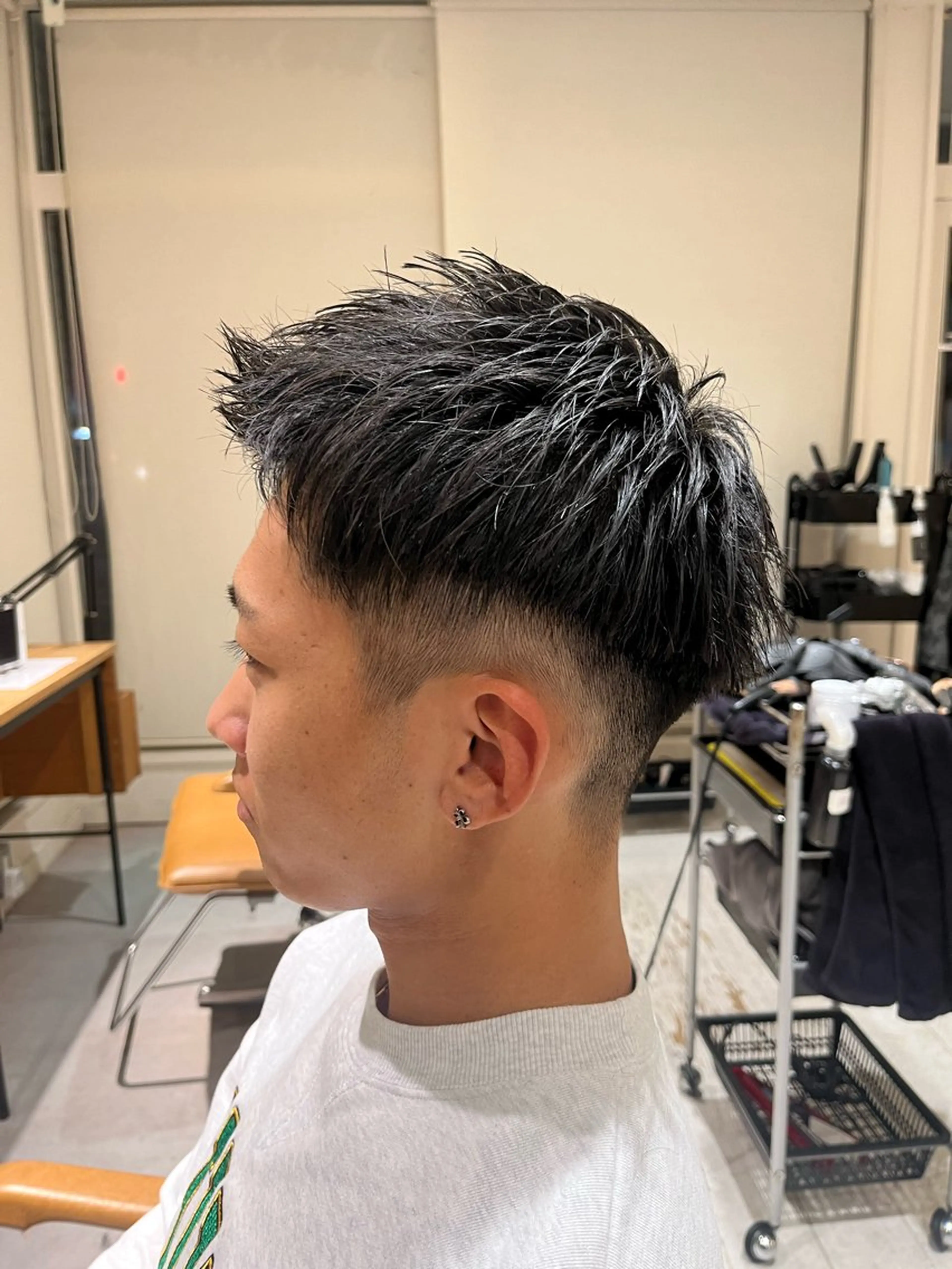 ショート メンズ アップバング フェードカット ショートヘア カット BLUE       hair＆Life所属・メンズ特化 山崎  蓮のヘアスタイル