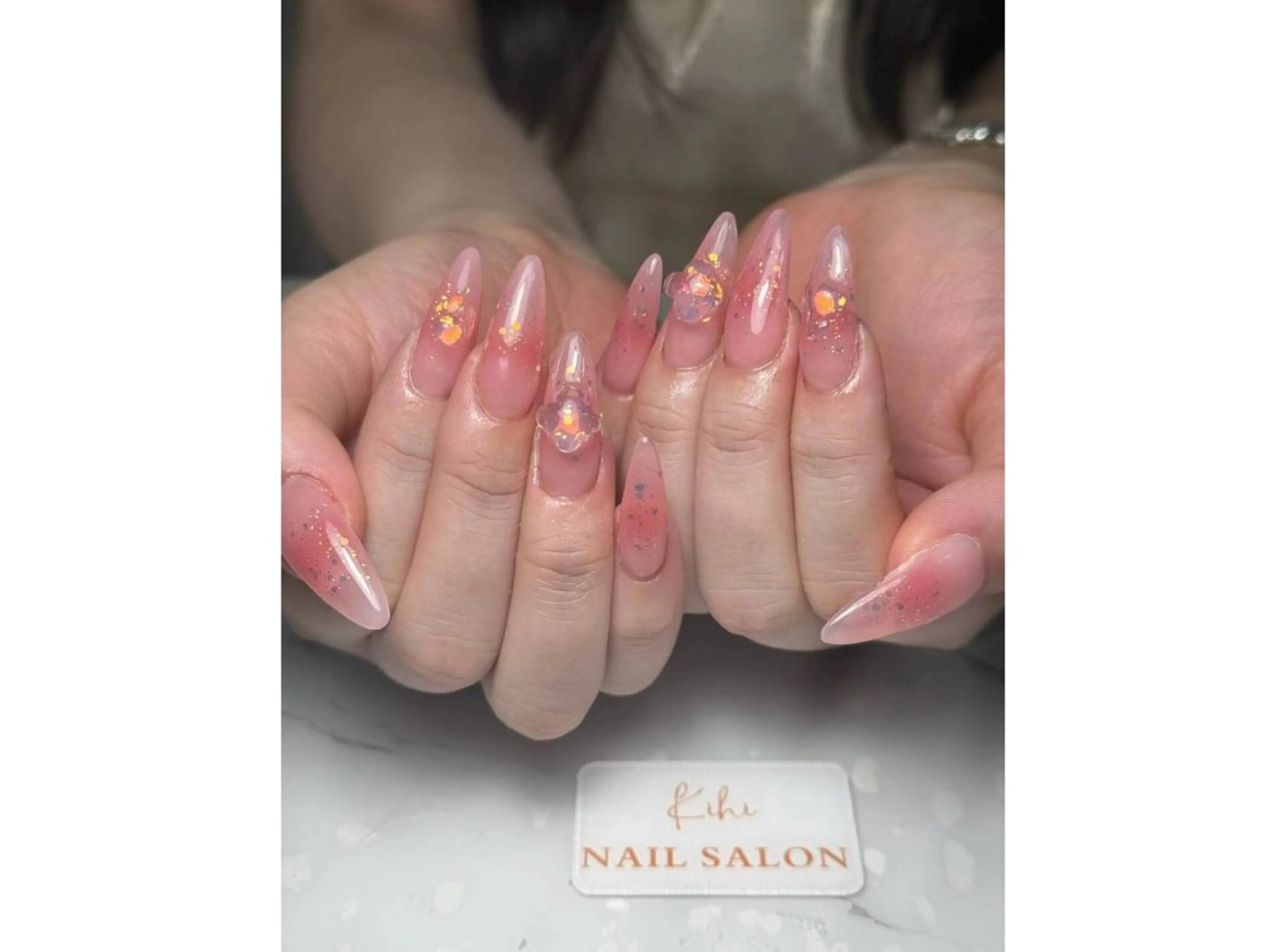 ネイル チークネイル フレンチネイル ジェルネイル グラデーション 韓国ネイル ハンドネイル 清水 ユナのネイルデザイン