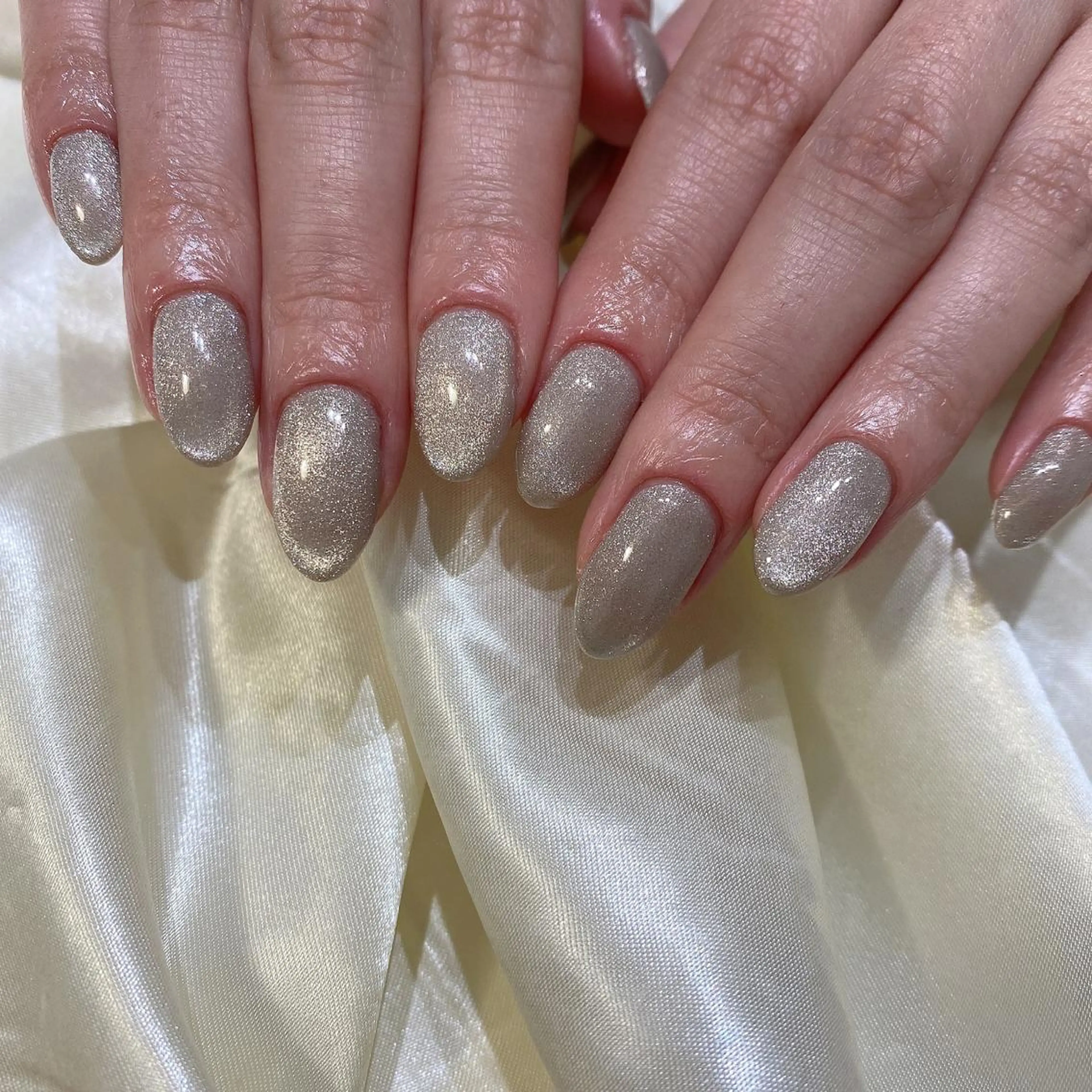 ネイル ハンドネイル 西岡 杏のネイルデザイン