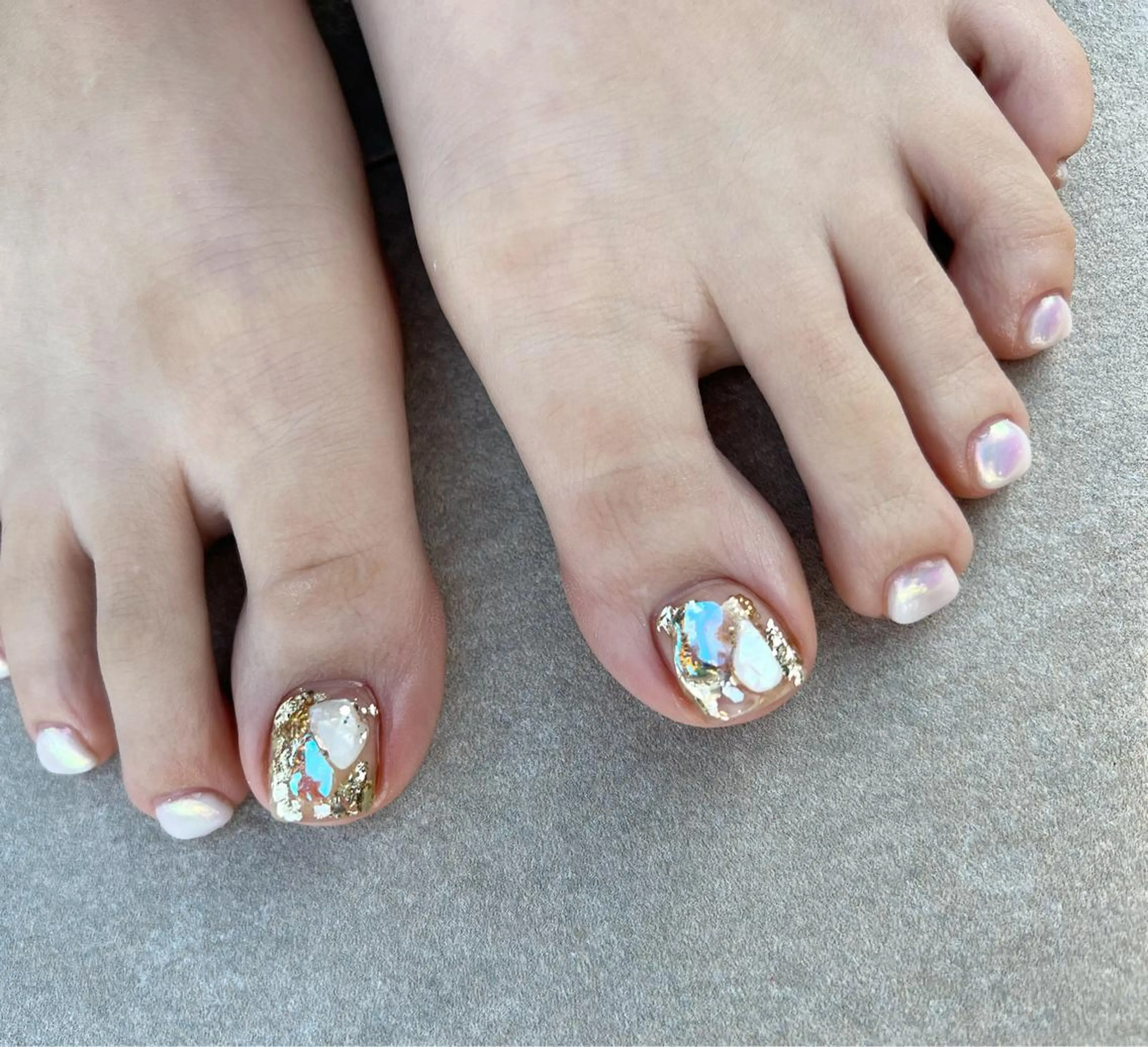 フットワンカラー 甘皮ケア込の写真