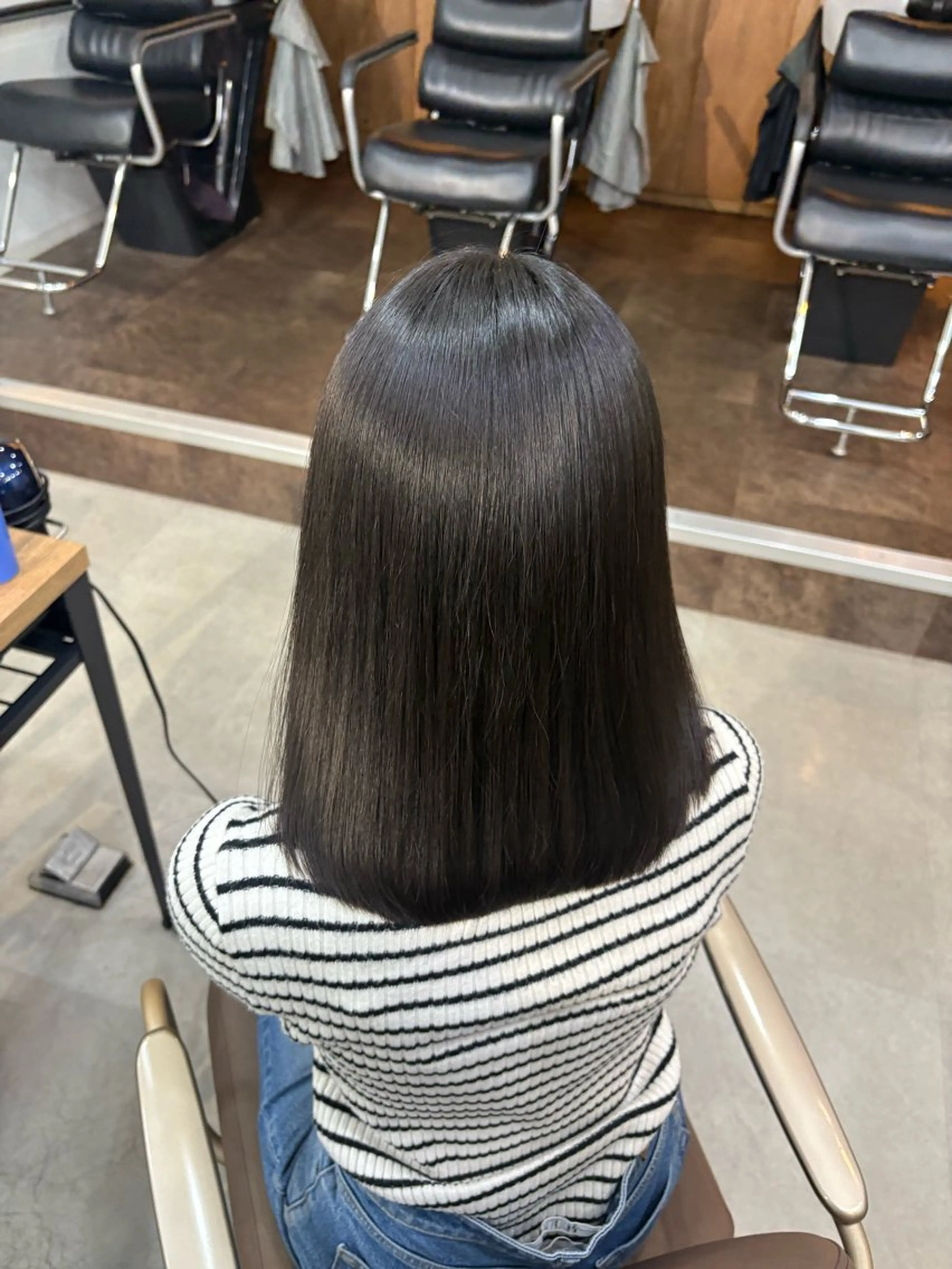 セミロング 縮毛矯正 髪質改善／縮毛矯正 関根青葉のヘアスタイル