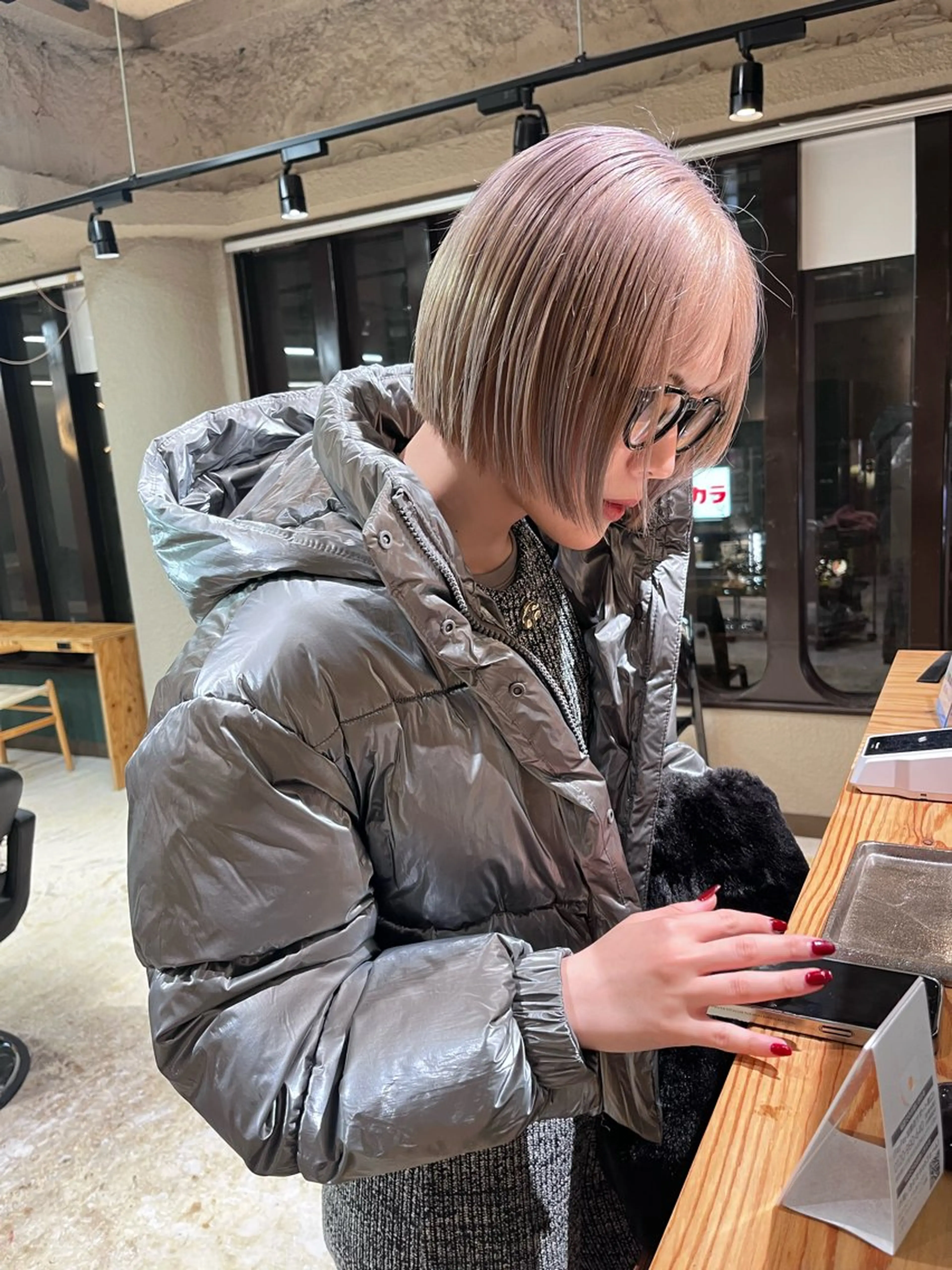 カラー カット ヘアカラー 💖艶ハイトーン髪質 改善💖ケンシンのヘアスタイル