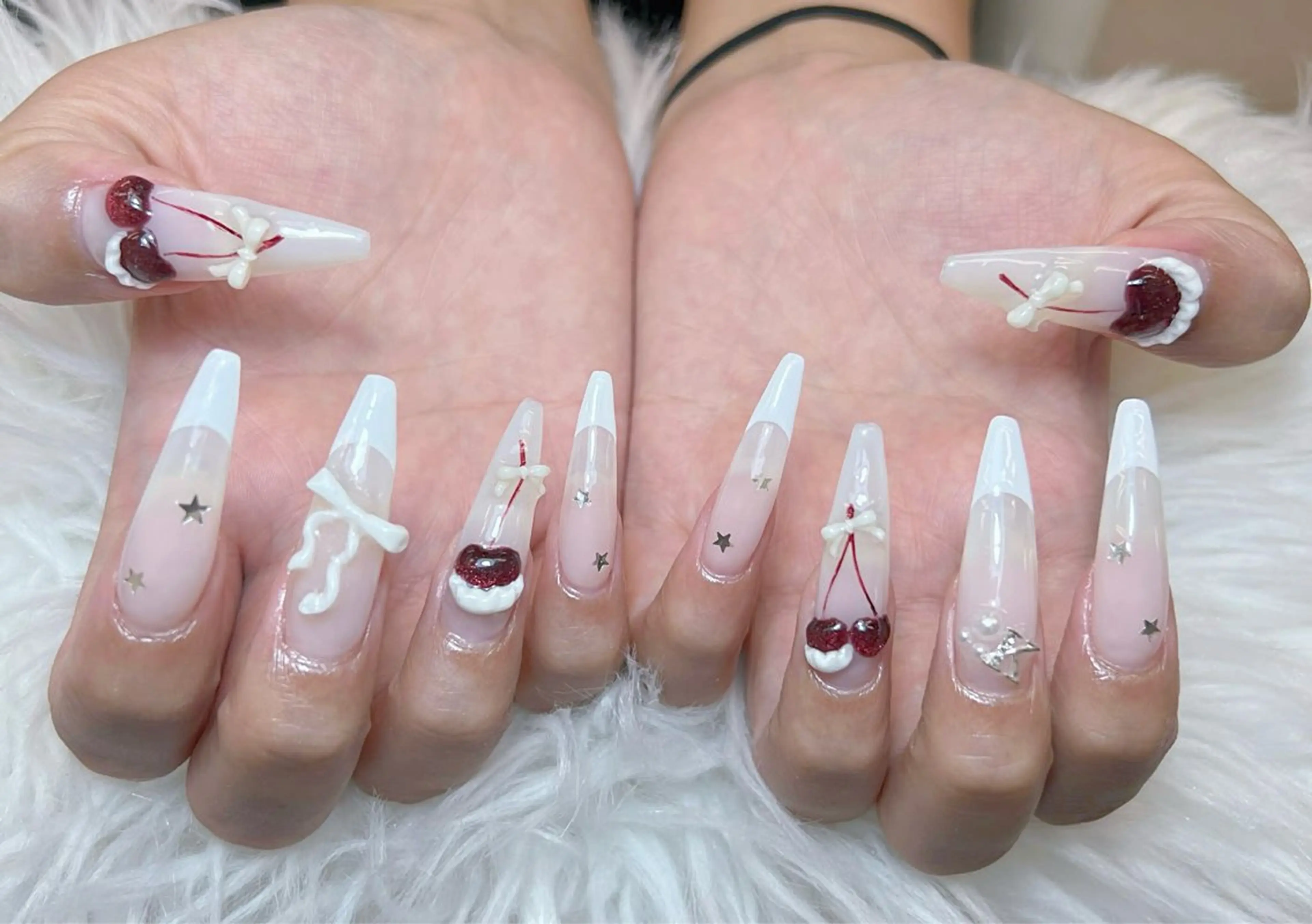 ネイル アートネイル オーロラネイル チークネイル 長さ出し フットネイル Miya _nailのネイルデザイン