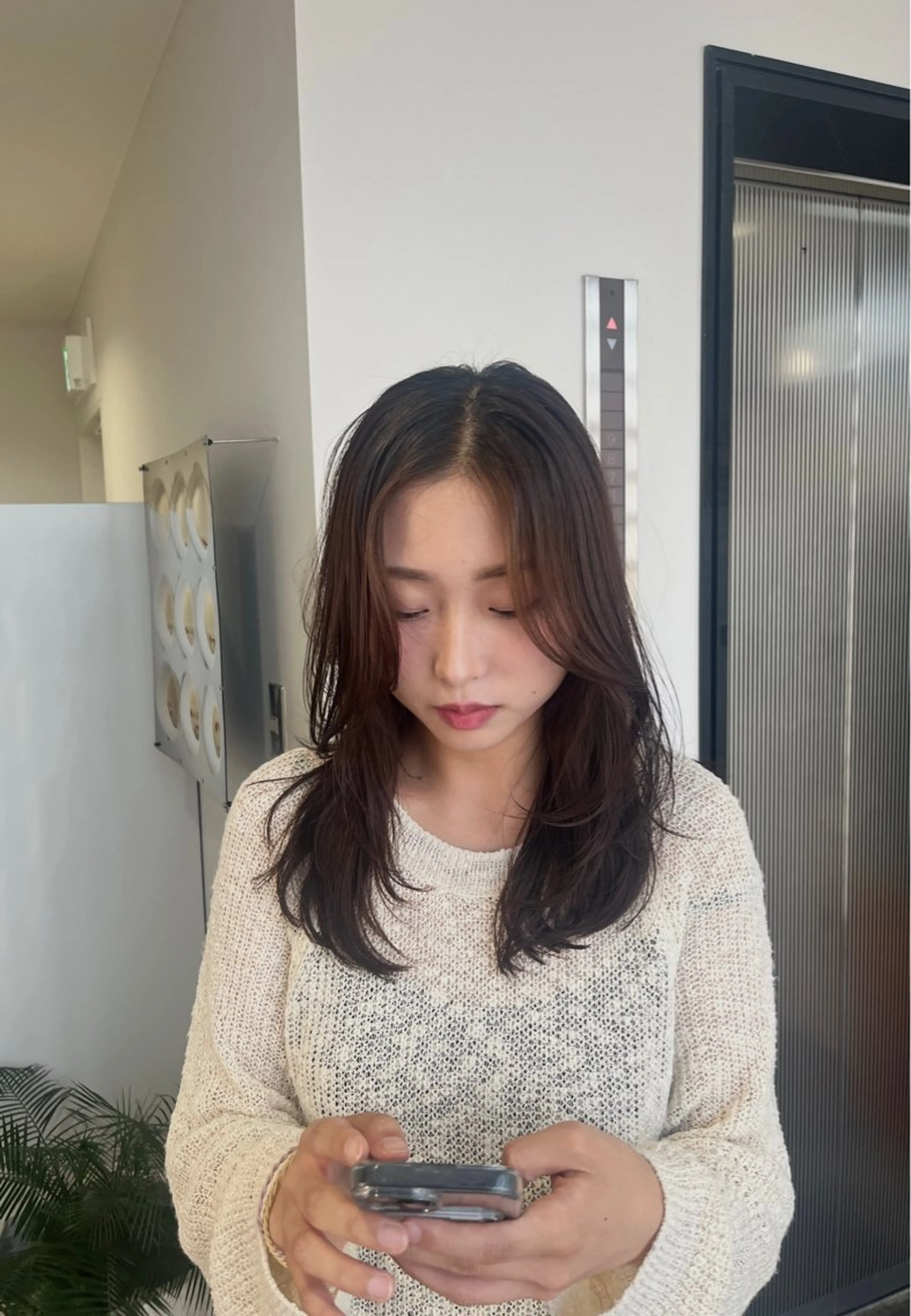 ロング カット ヘアカラー Shion/ レイヤー/髪質改善のヘアスタイル