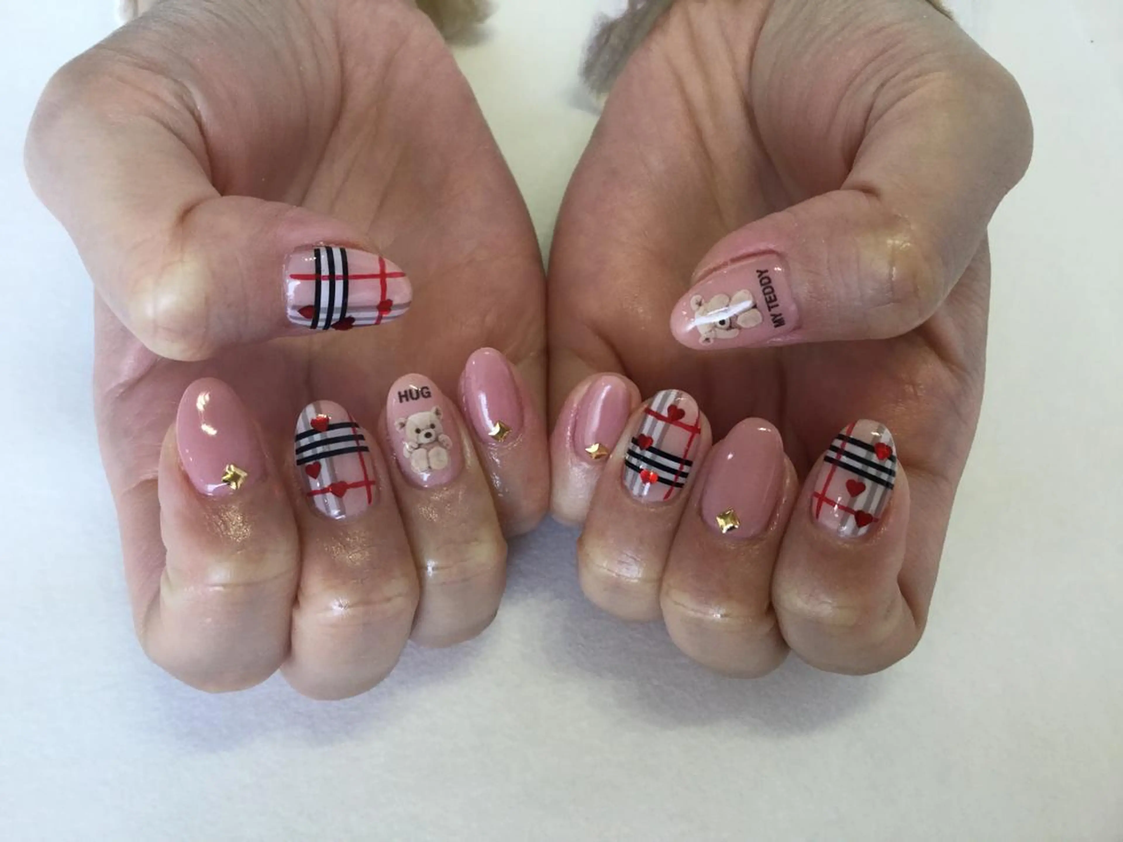 ネイル 💎🐰 saki. m 🐰💎のネイルデザイン