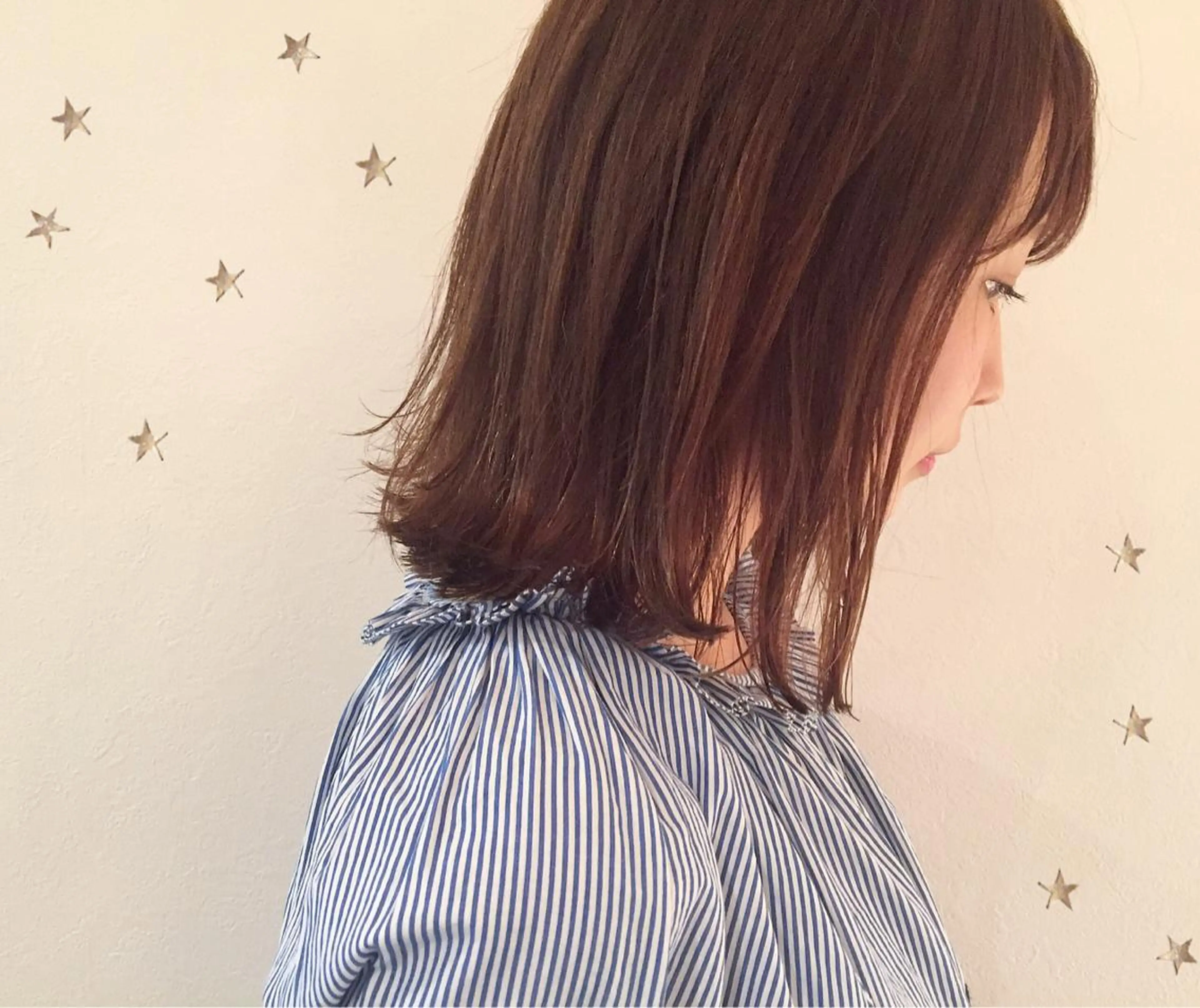 ミディアム 市川 千夏のヘアスタイル