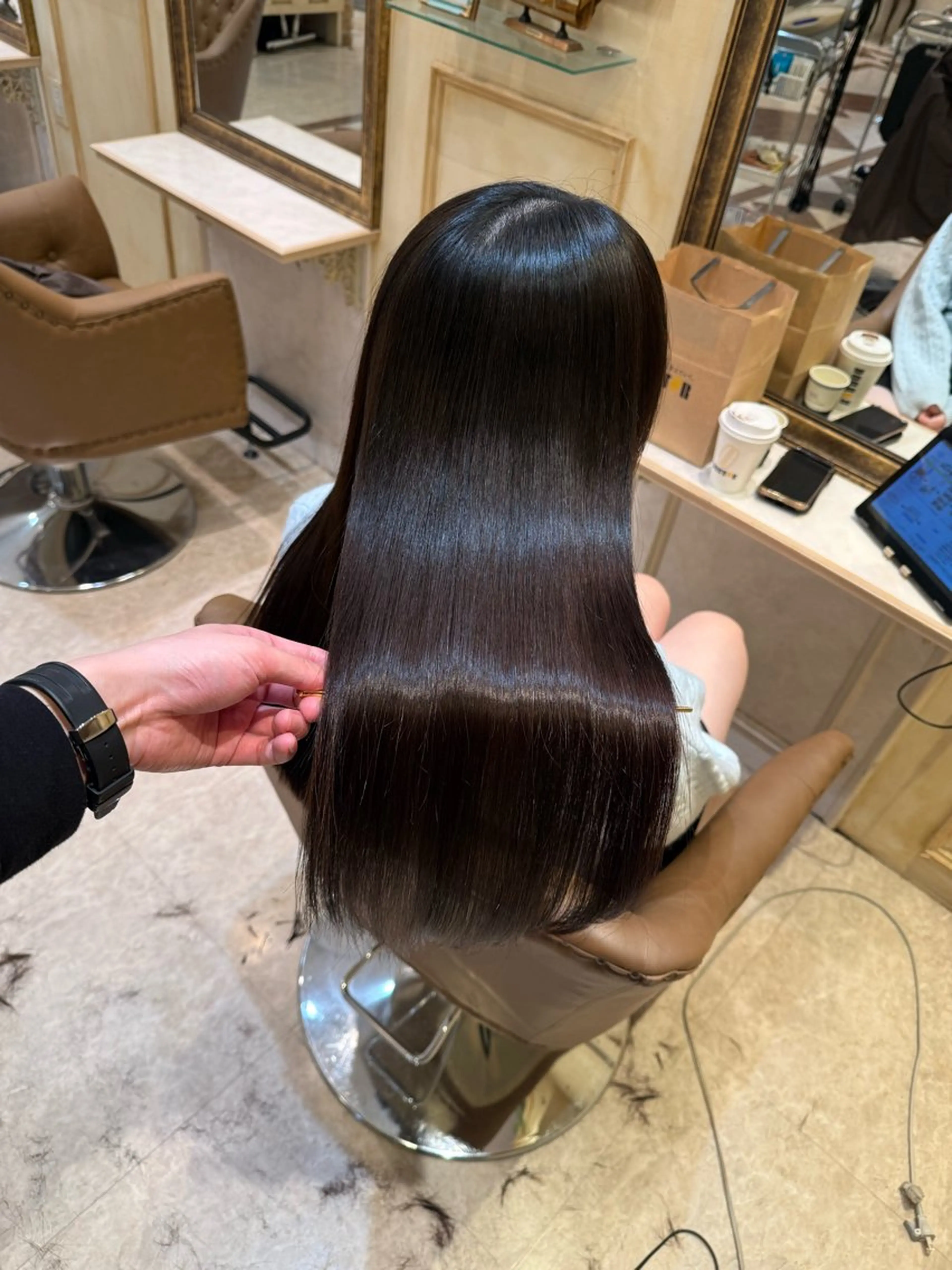 ロング パーマ 髪質改善 縮毛矯正 カット ヘアカラー トリートメント 🌹【代表】古川暁 髪質改善縮毛矯正🌹のヘアスタイル