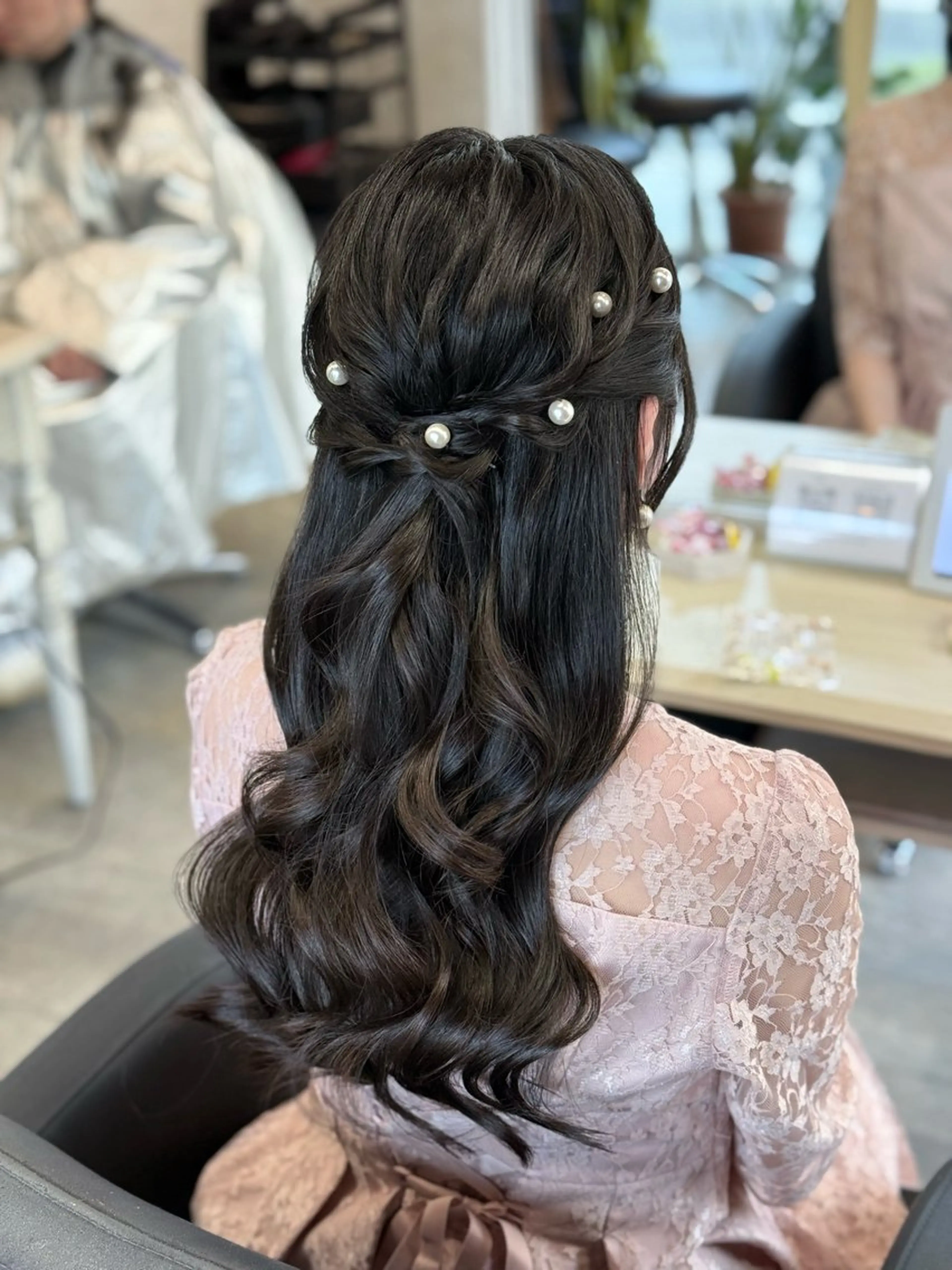 ヘアアレンジ ヘアセット 女性に人気♪ はやしほのかのヘアスタイル