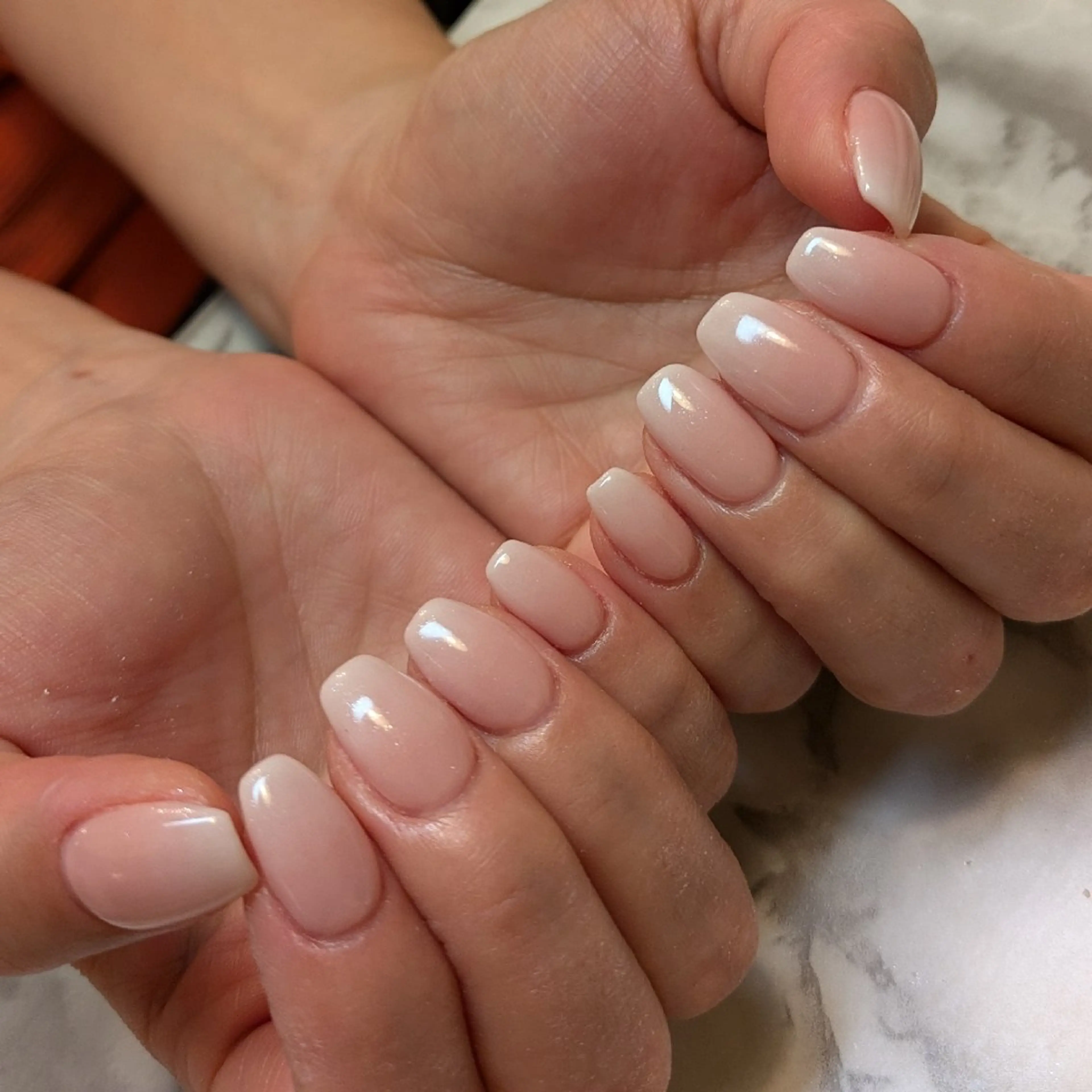 ネイル ジェヌインネイル 河内のネイルデザイン