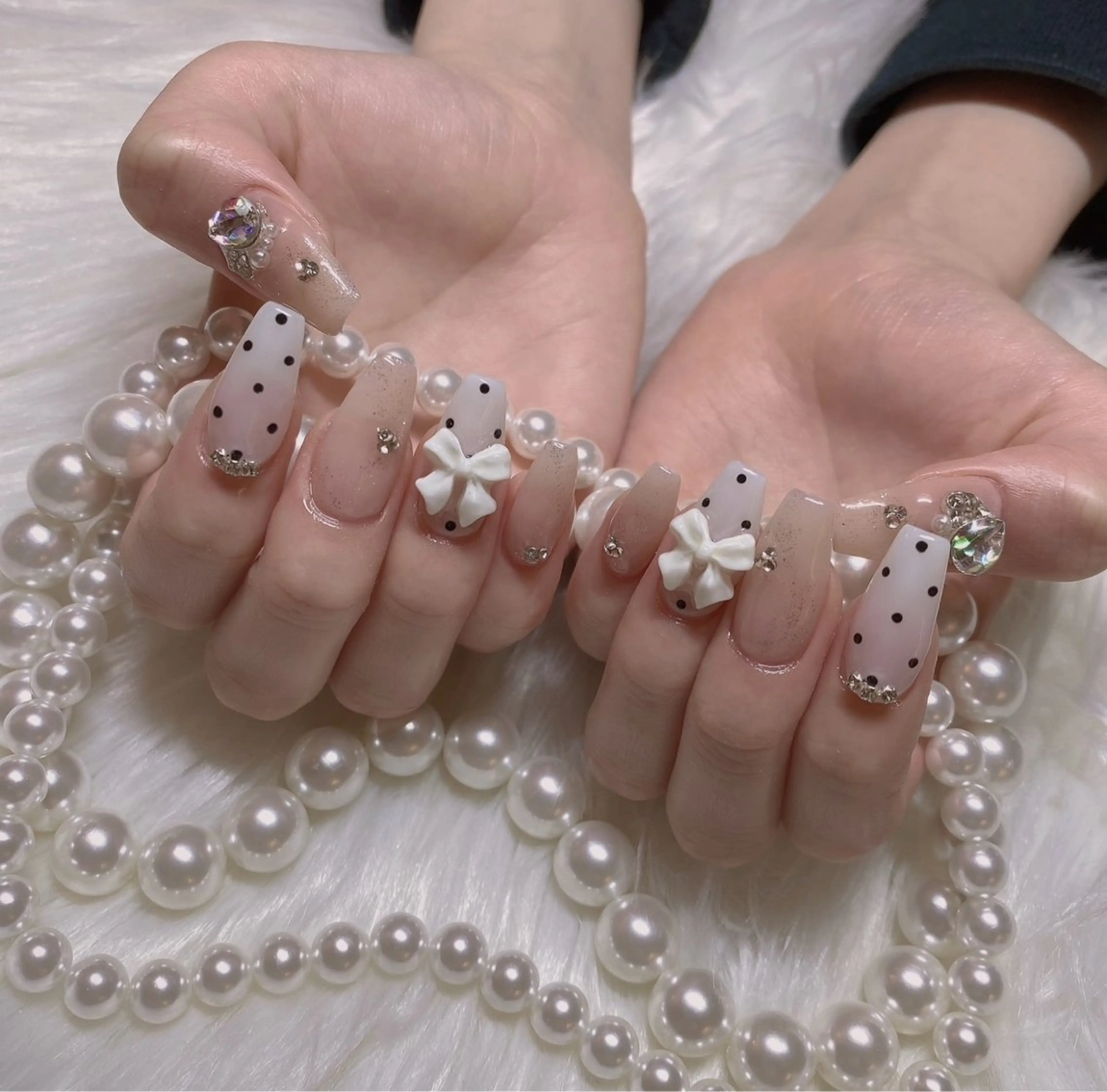 ネイル ドット Nailsalon apricotのネイルデザイン