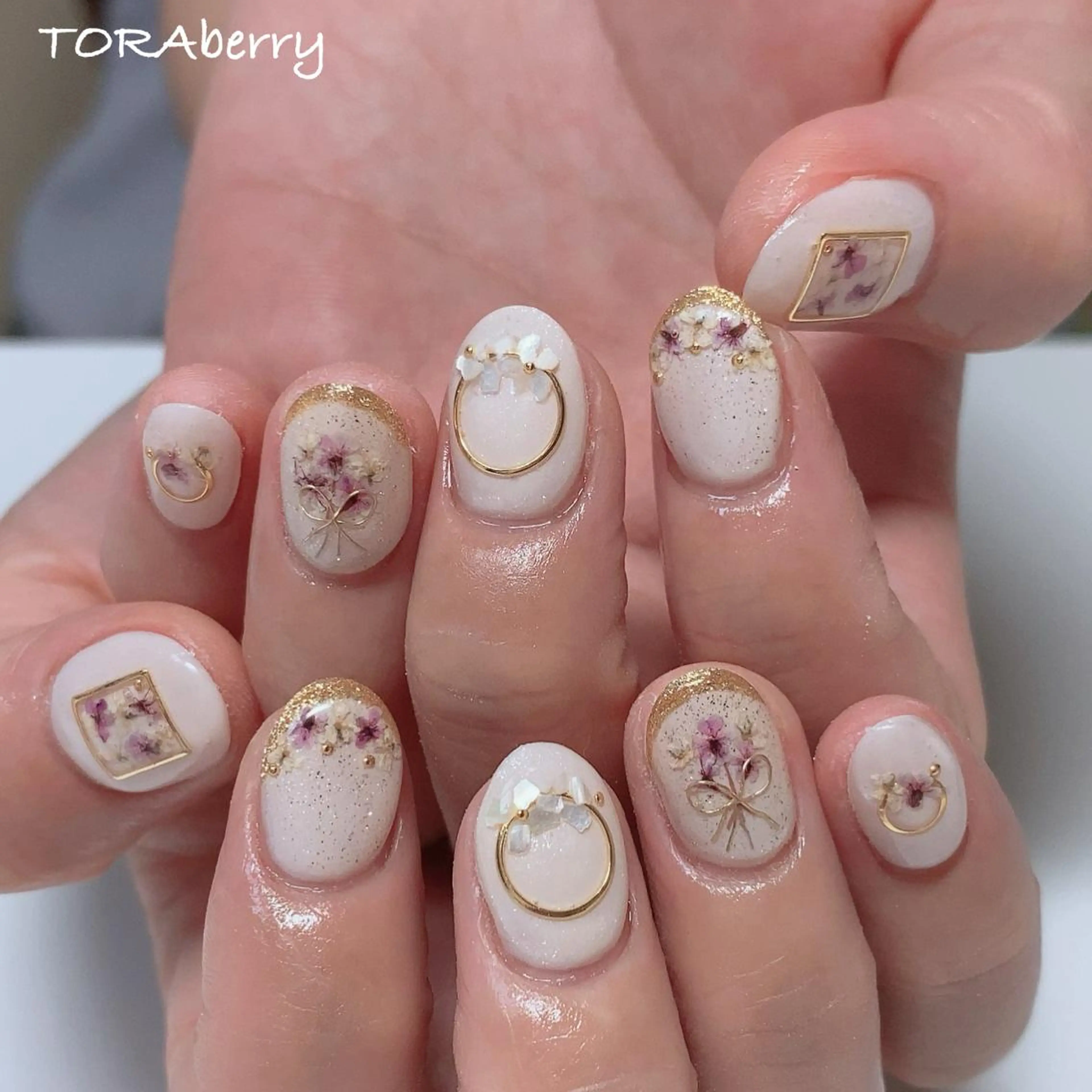 ネイル ハンドネイル ネイリスト なつみのネイルデザイン