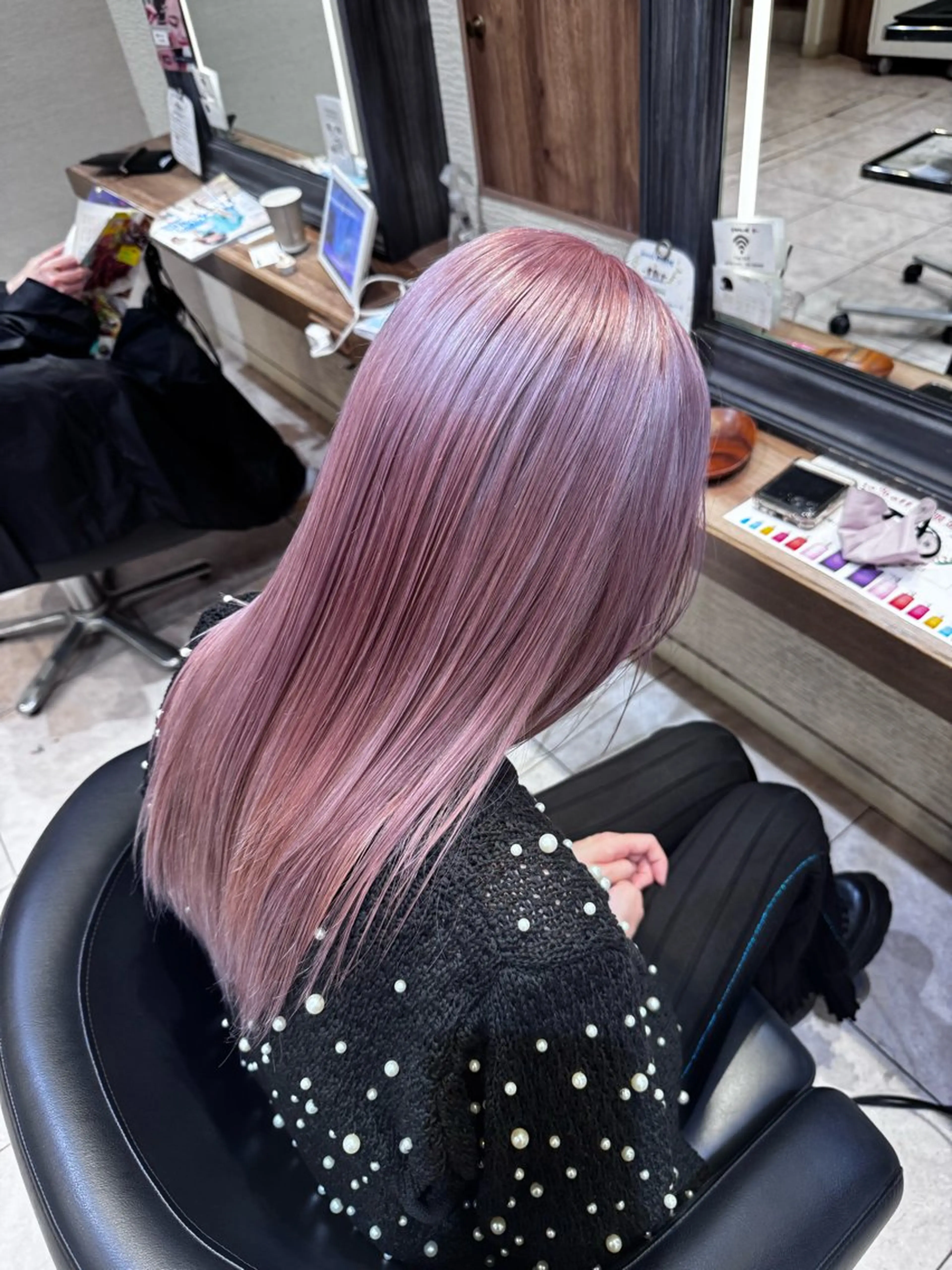 ロング 🐺ウルフ× ハイトーン🐺MOEのヘアスタイル