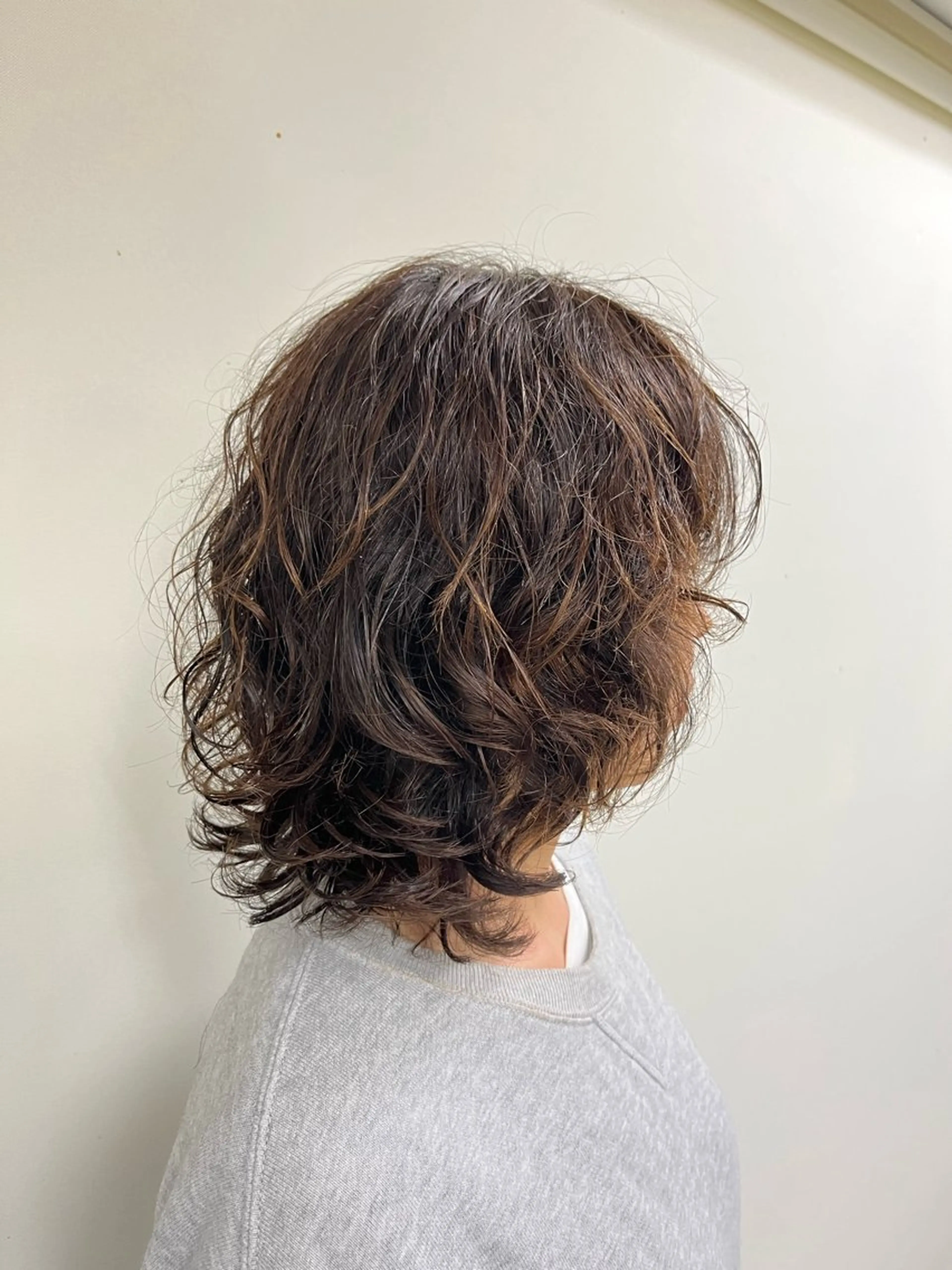 ミディアム ミディアムパーマ ウルフカット カット パーマ トリートメント Dream30 miyuのヘアスタイル