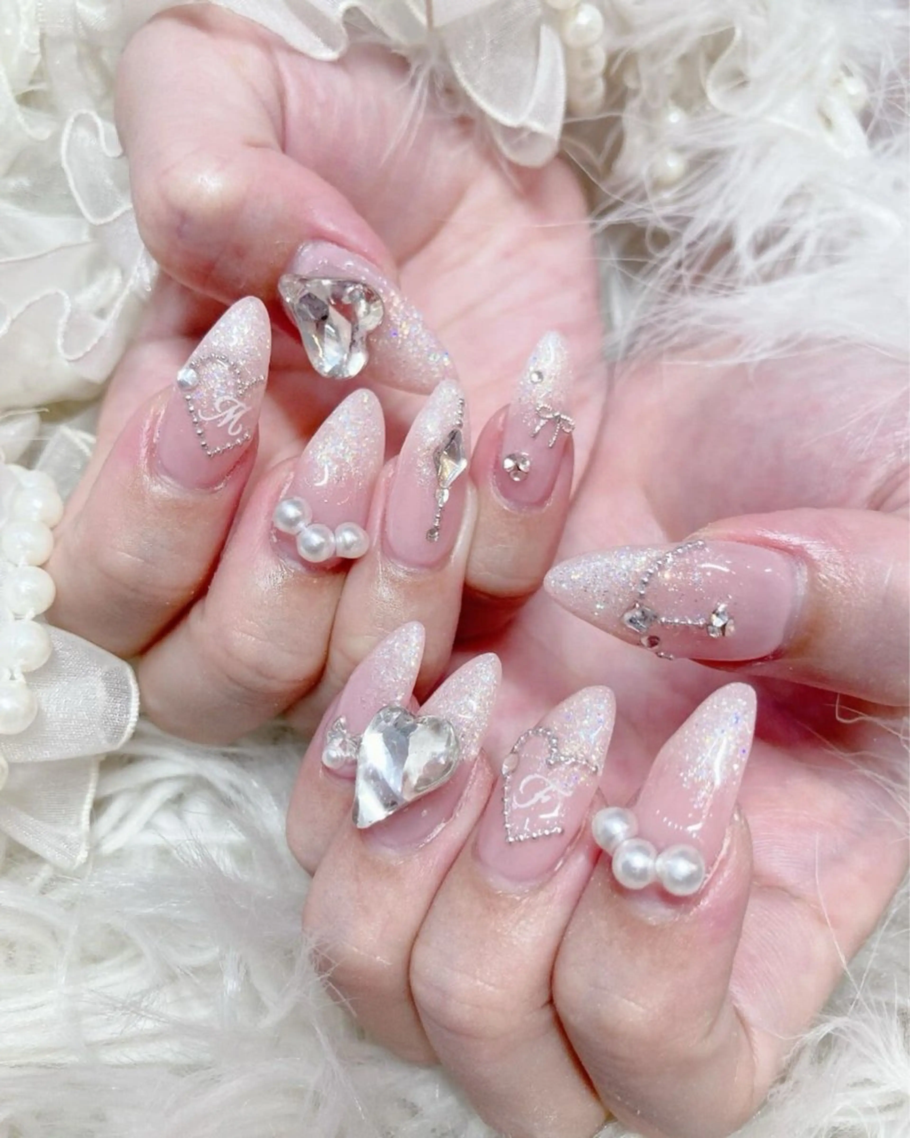 カラー グラデーションカラー ピンクカラー ハンドネイル AIN Nailのネイルデザイン